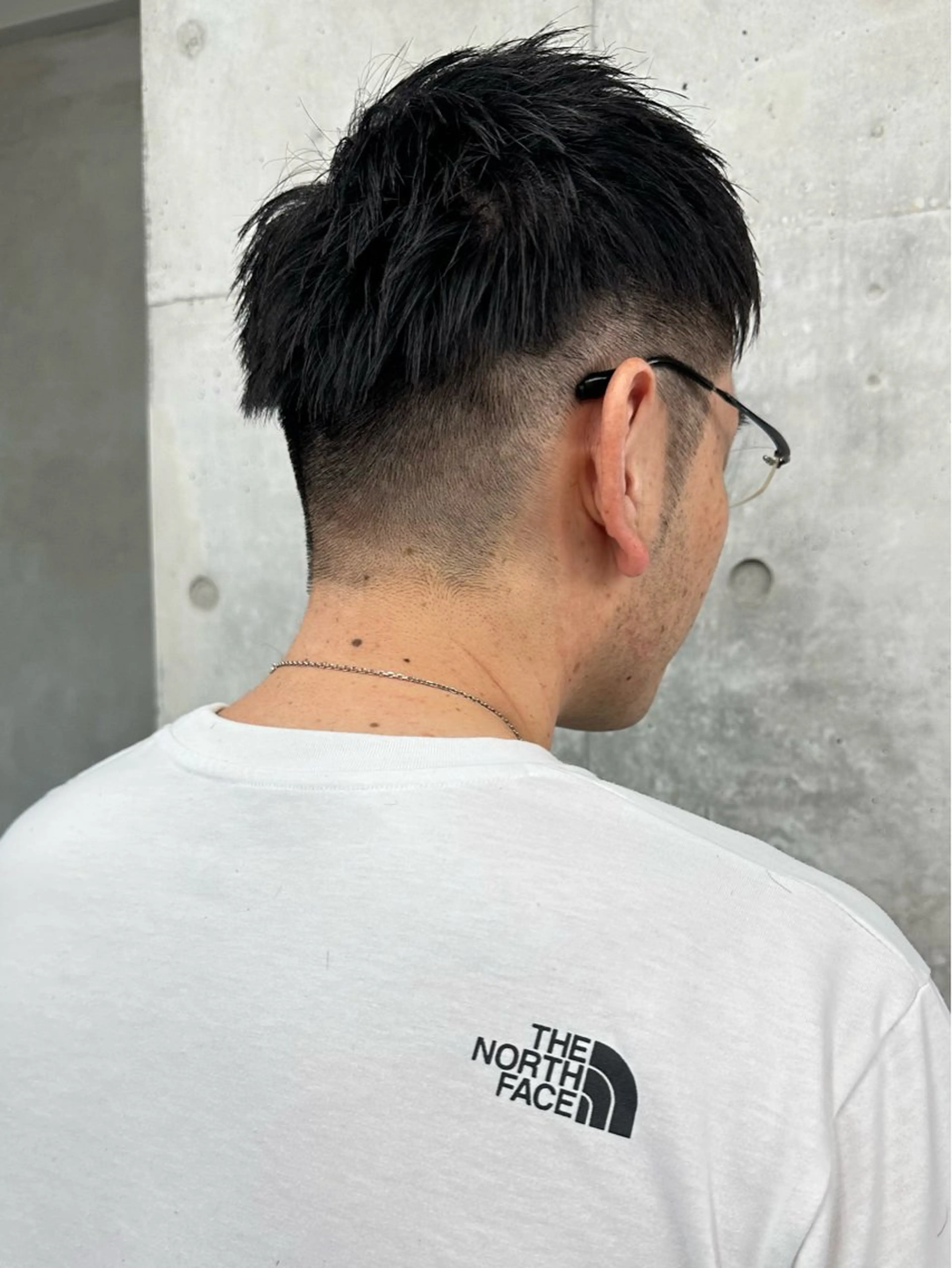 ショート メンズ ショートボブ メンズブリーチ メンズパーマ 刈り上げ ボブ カット ヘッドスパ ボブ/ゆるふわ ボブパーマ/とういのヘアスタイル