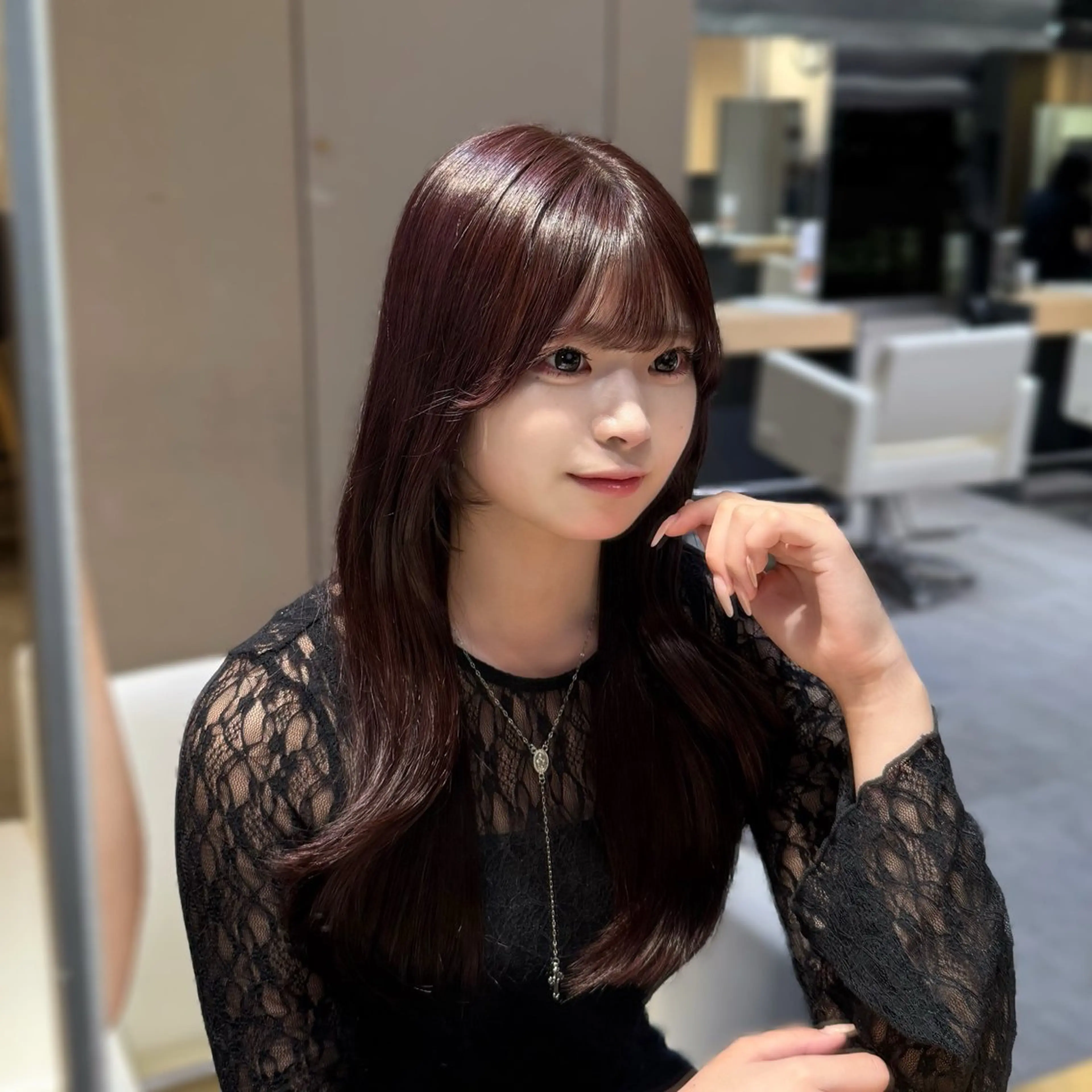 ロング ヘアカラー 谷 亜澄のヘアスタイル