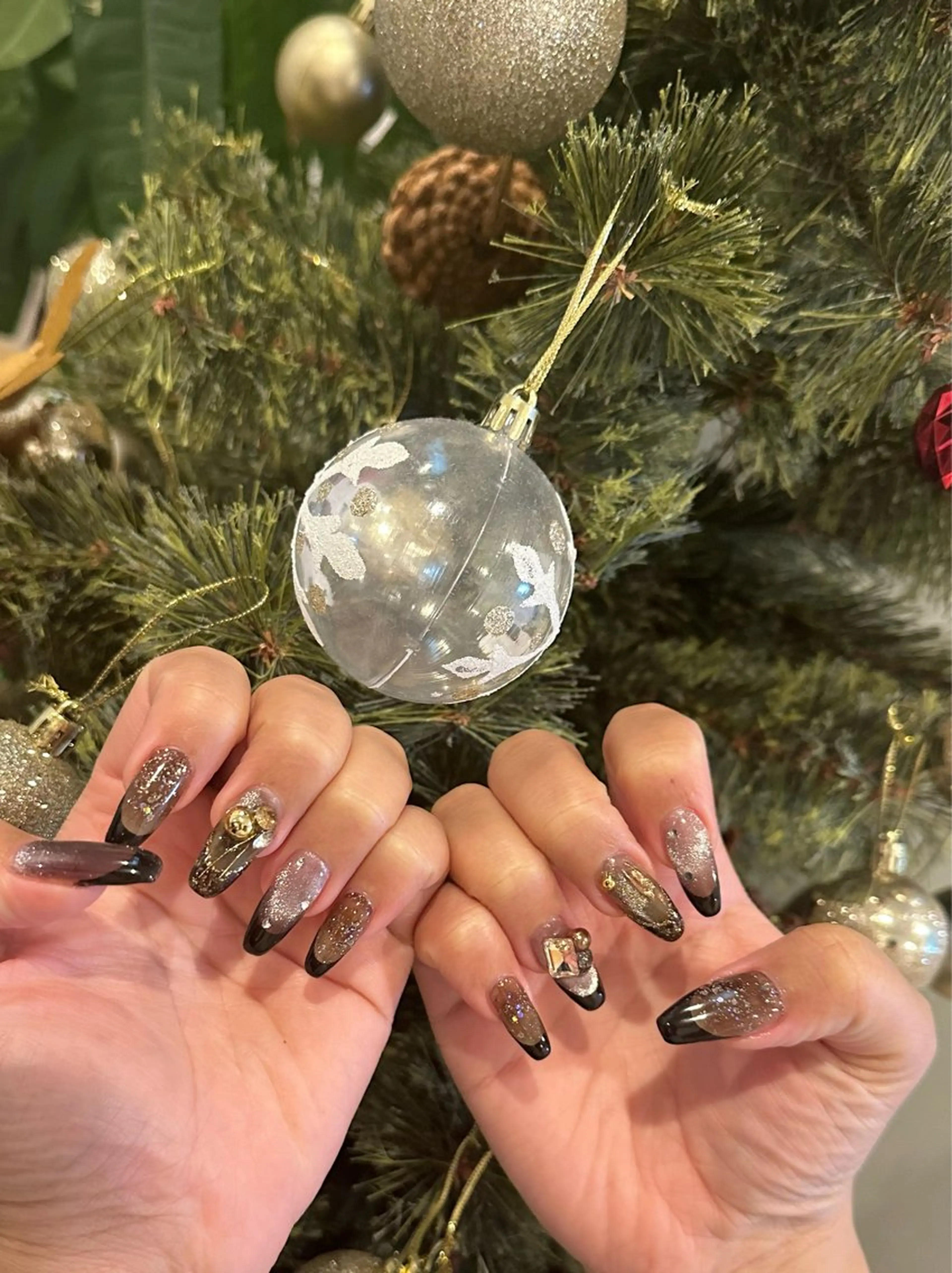 ネイル 12 designのネイルデザイン