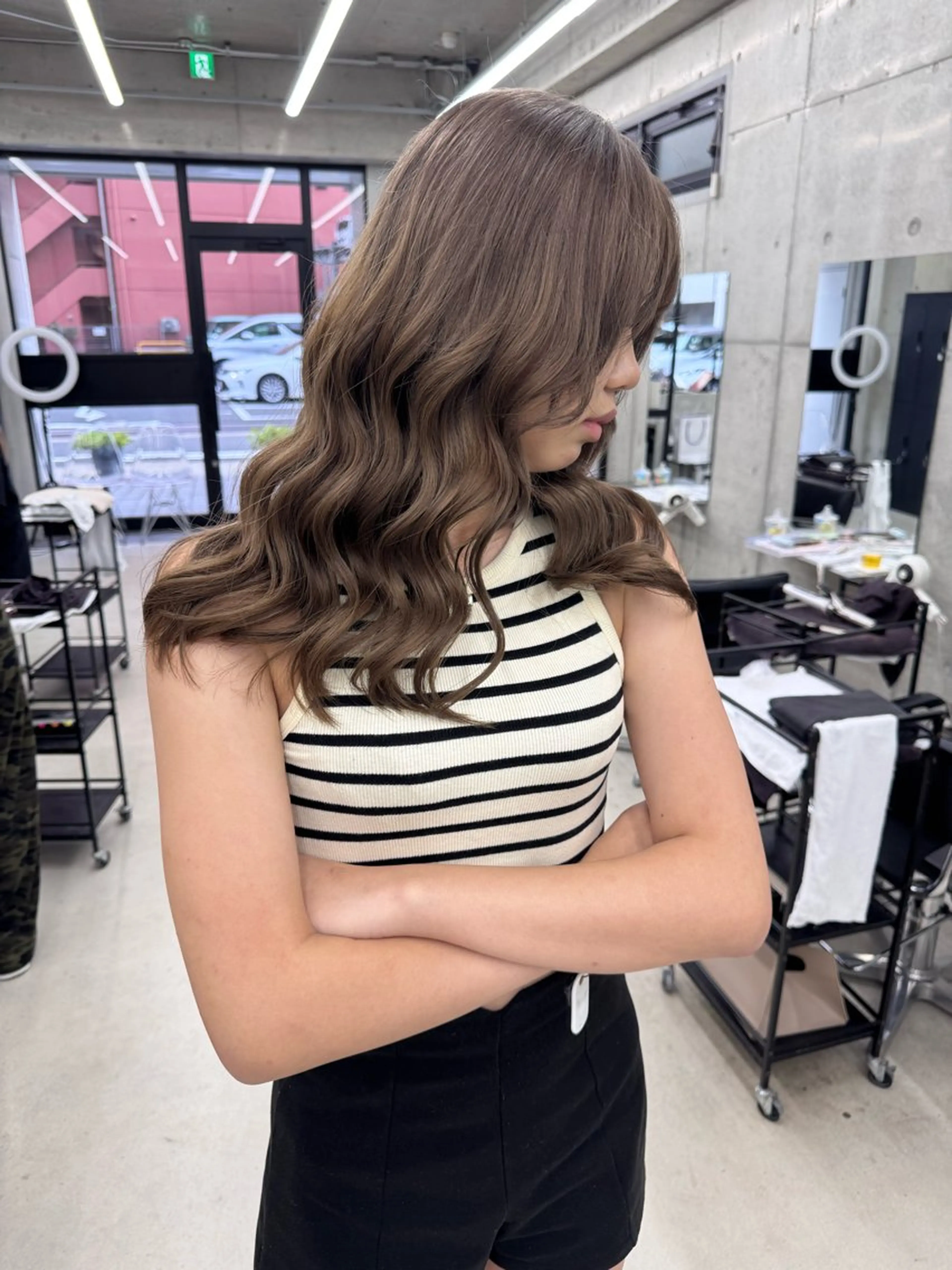 カラー Asami／名古屋／ ハイトーン／デザインのヘアスタイル