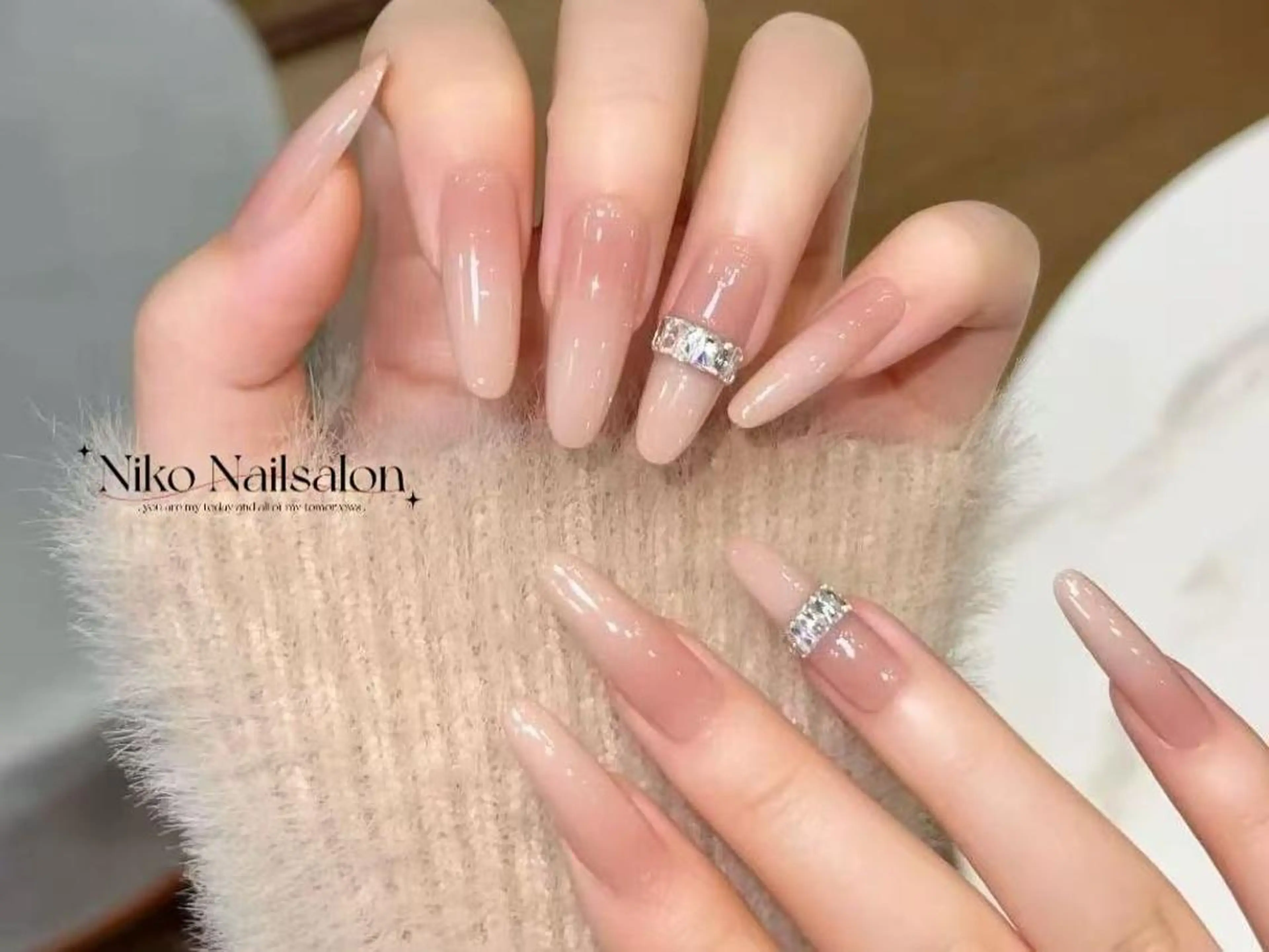 ネイル 長さ出し フットネイル フレンチネイル ジェルネイル ガラスフレンチ Nikoネイルサロン 本八幡店のネイルデザイン