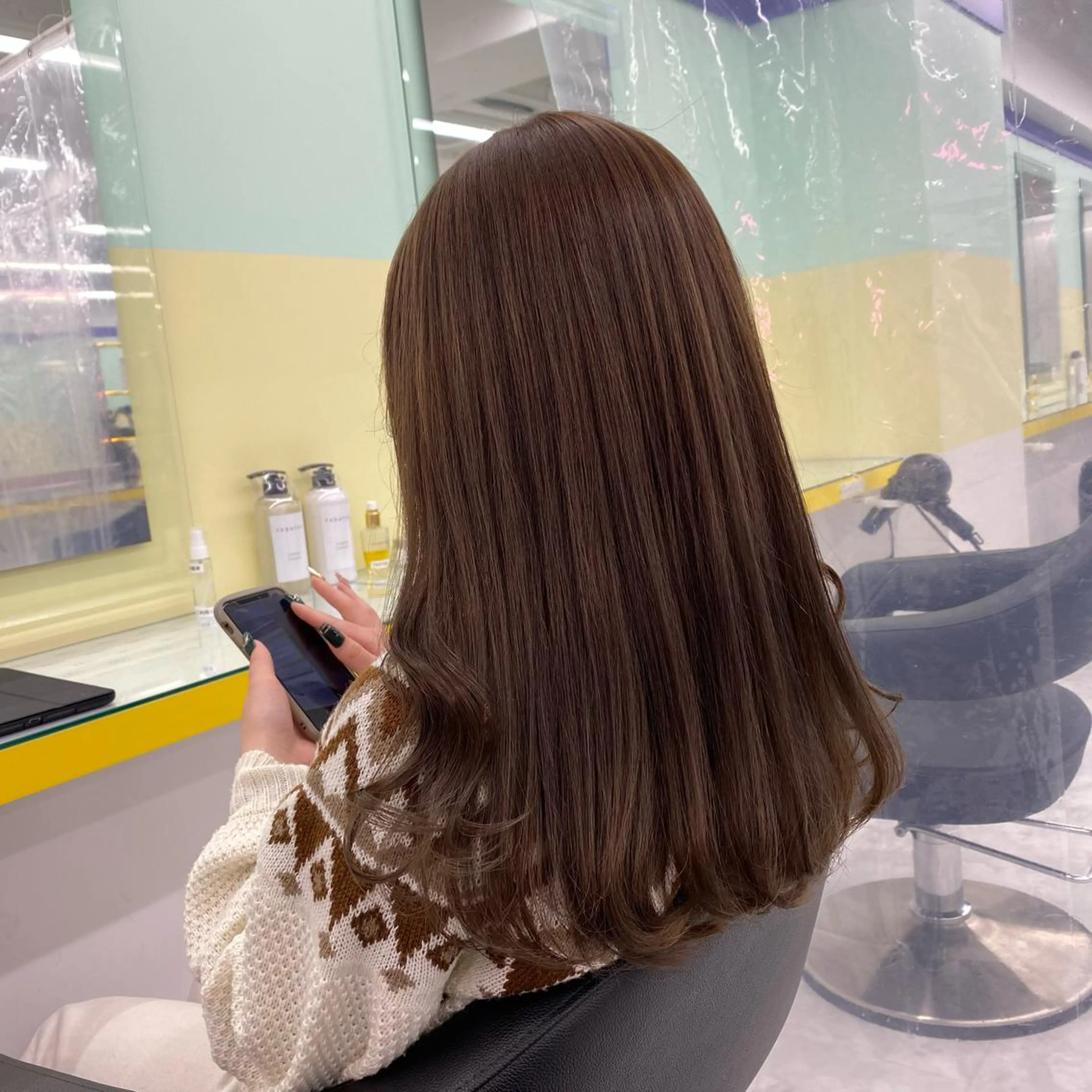 セミロング カラー ヘアアレンジ ヘアカラー トリートメント mai🍑暖色カラー /レイヤー💖のヘアスタイル