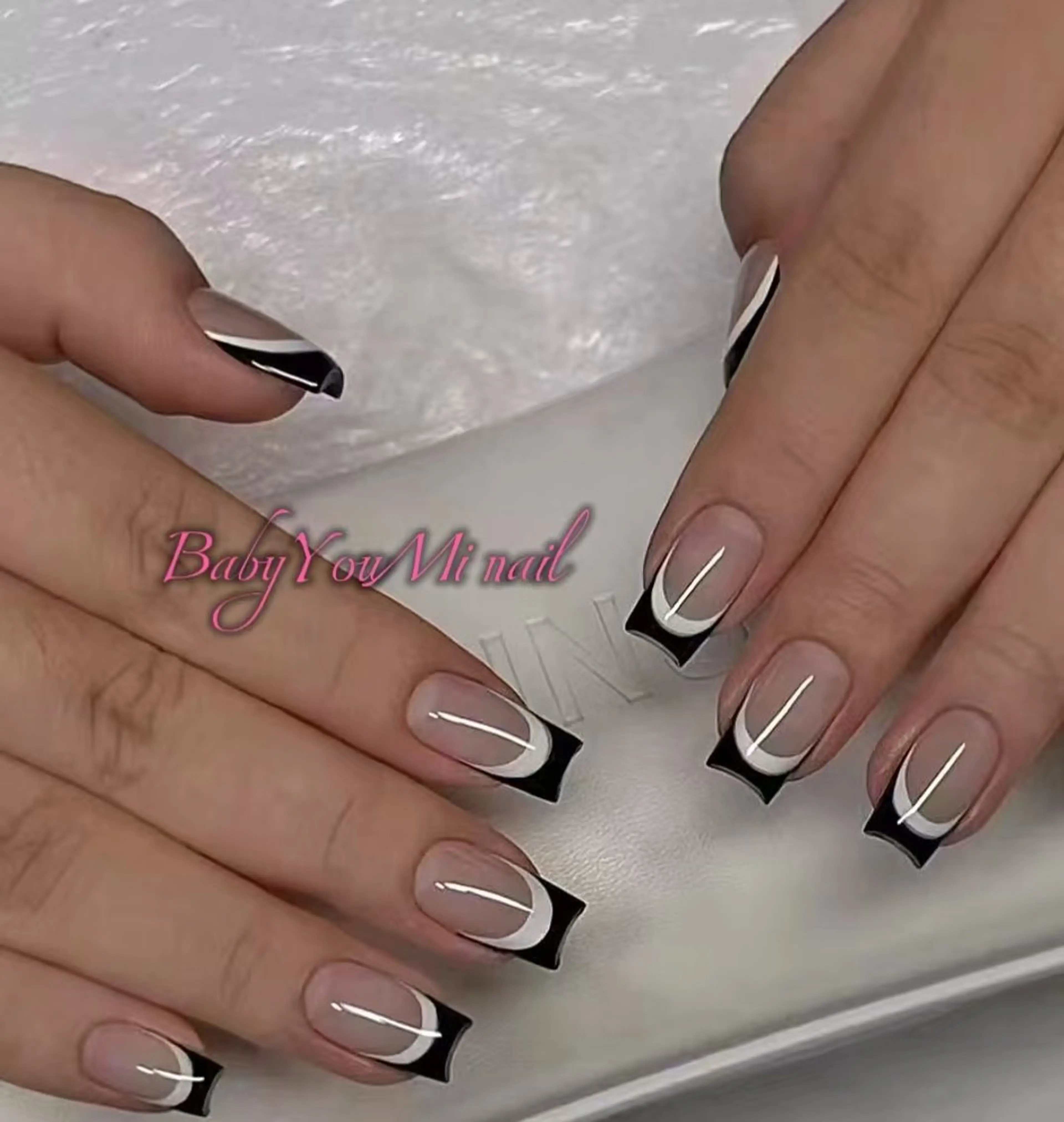 ネイル オーロラネイル フラワーネイル フットネイル フレンチネイル ジェルネイル ハンドネイル Oomiya 服部のネイルデザイン