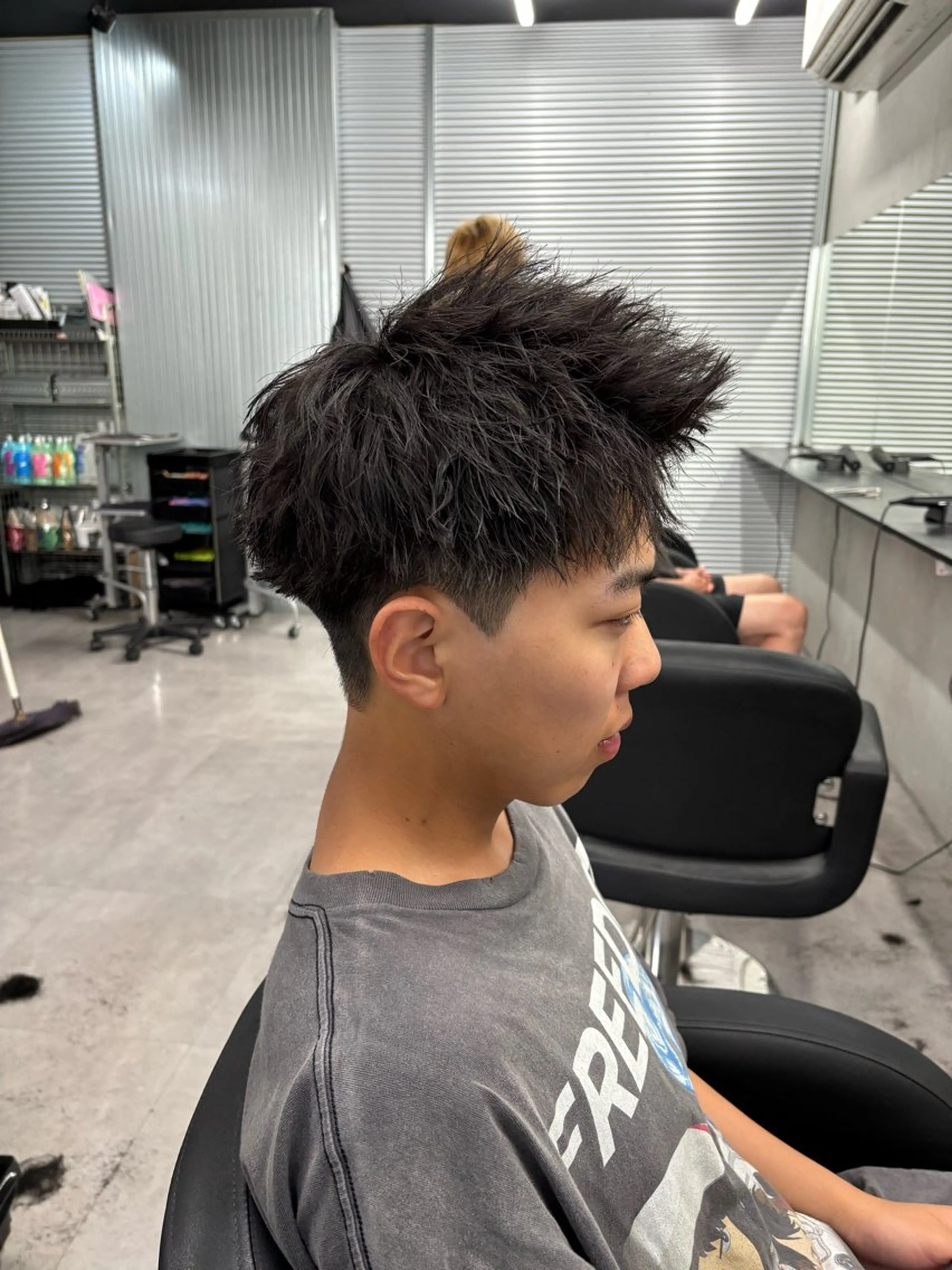 ショート パーマ メンズ メンズパーマ メンズショート メンズツイストパーマ ショートヘア ツイストパーマ 波巻き/ツイスパ/ 短髪/鈴木俊也のヘアスタイル