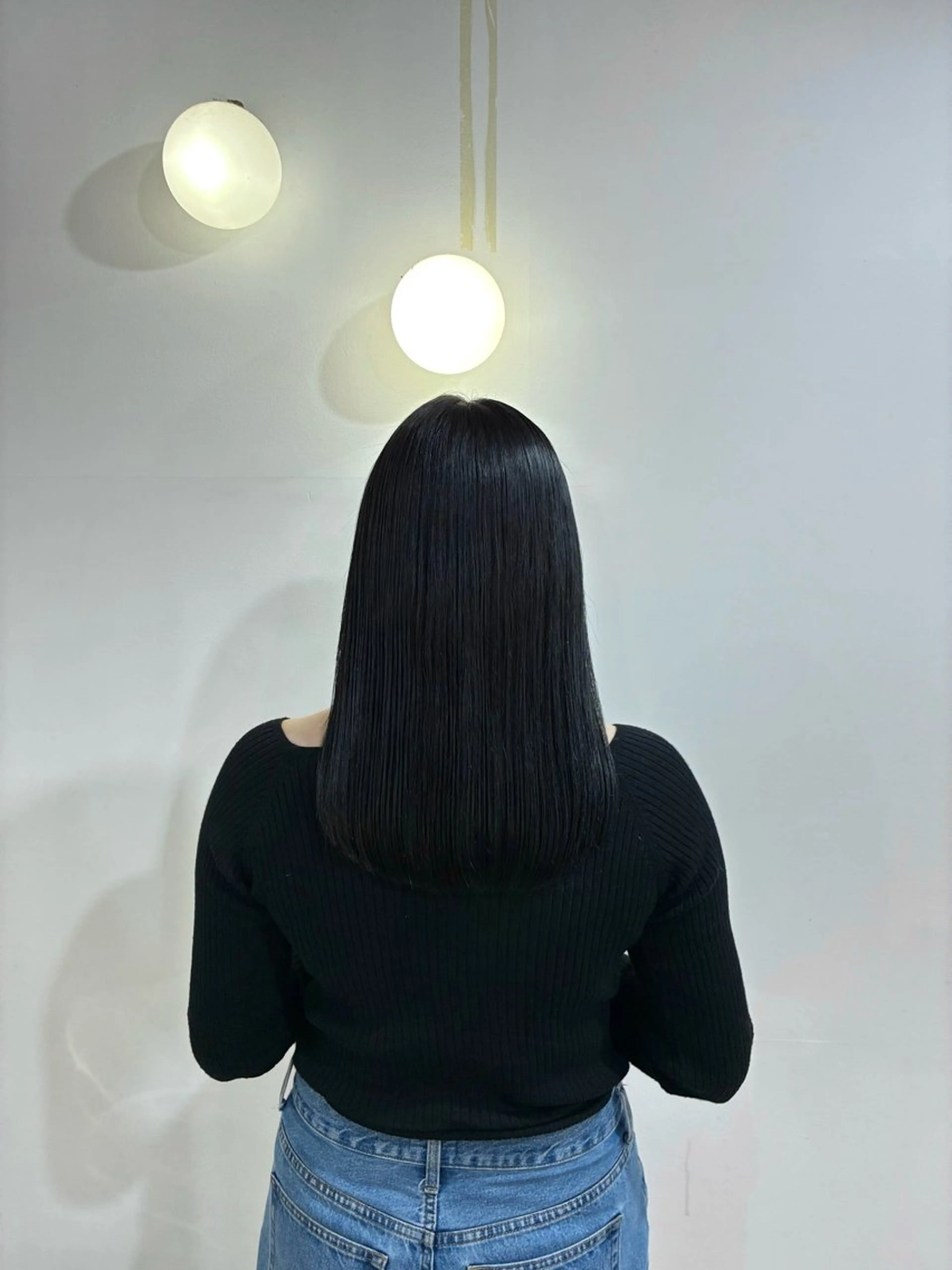 カラー 透明感カラー ダークグレー ハナダ メイのヘアスタイル