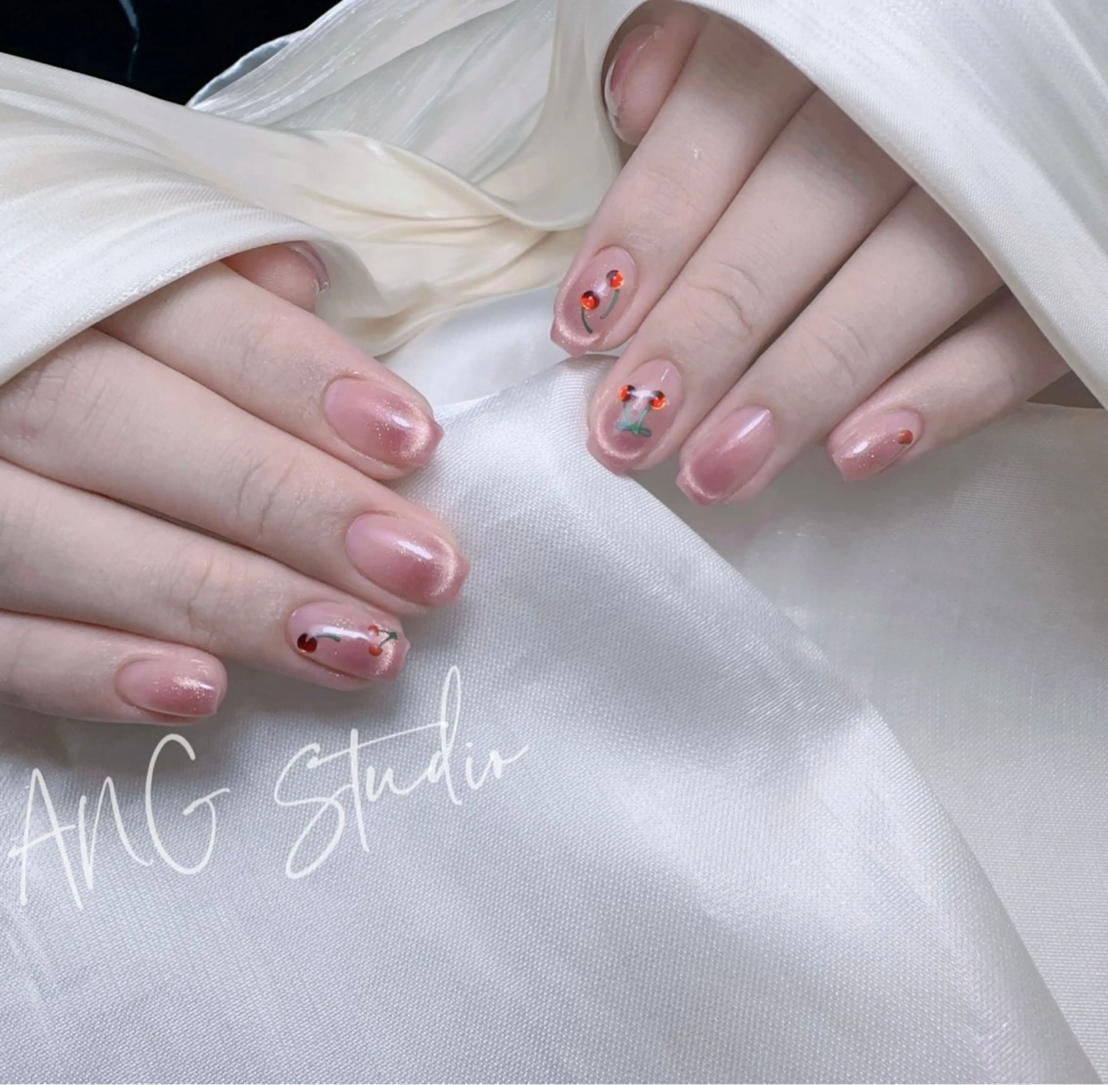 ネイル ハンドネイル ハンドケア ANG Studioのネイルデザイン