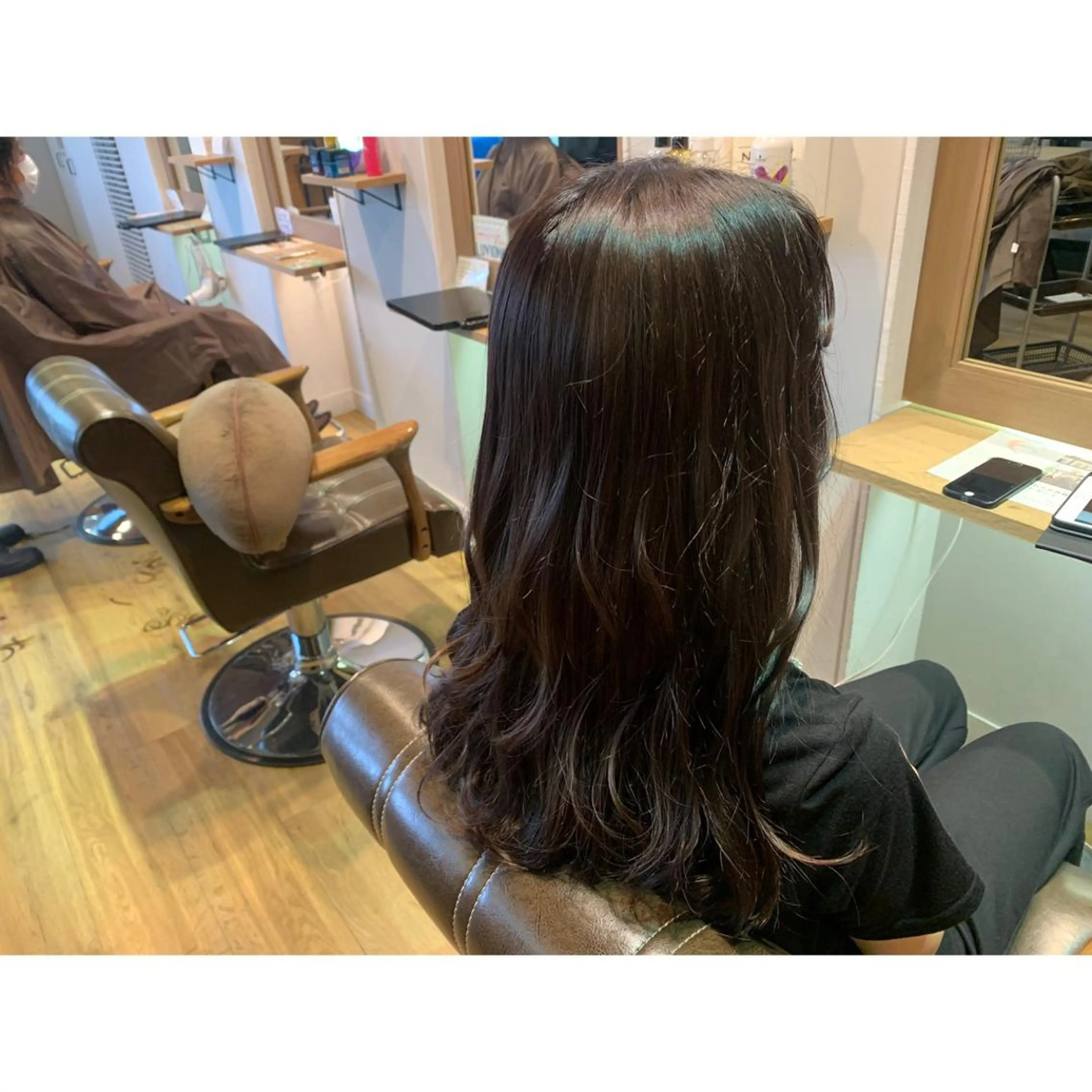 ロング カラー グレージュ ヘアカラー トリートメント ツキダテ ユイのヘアスタイル