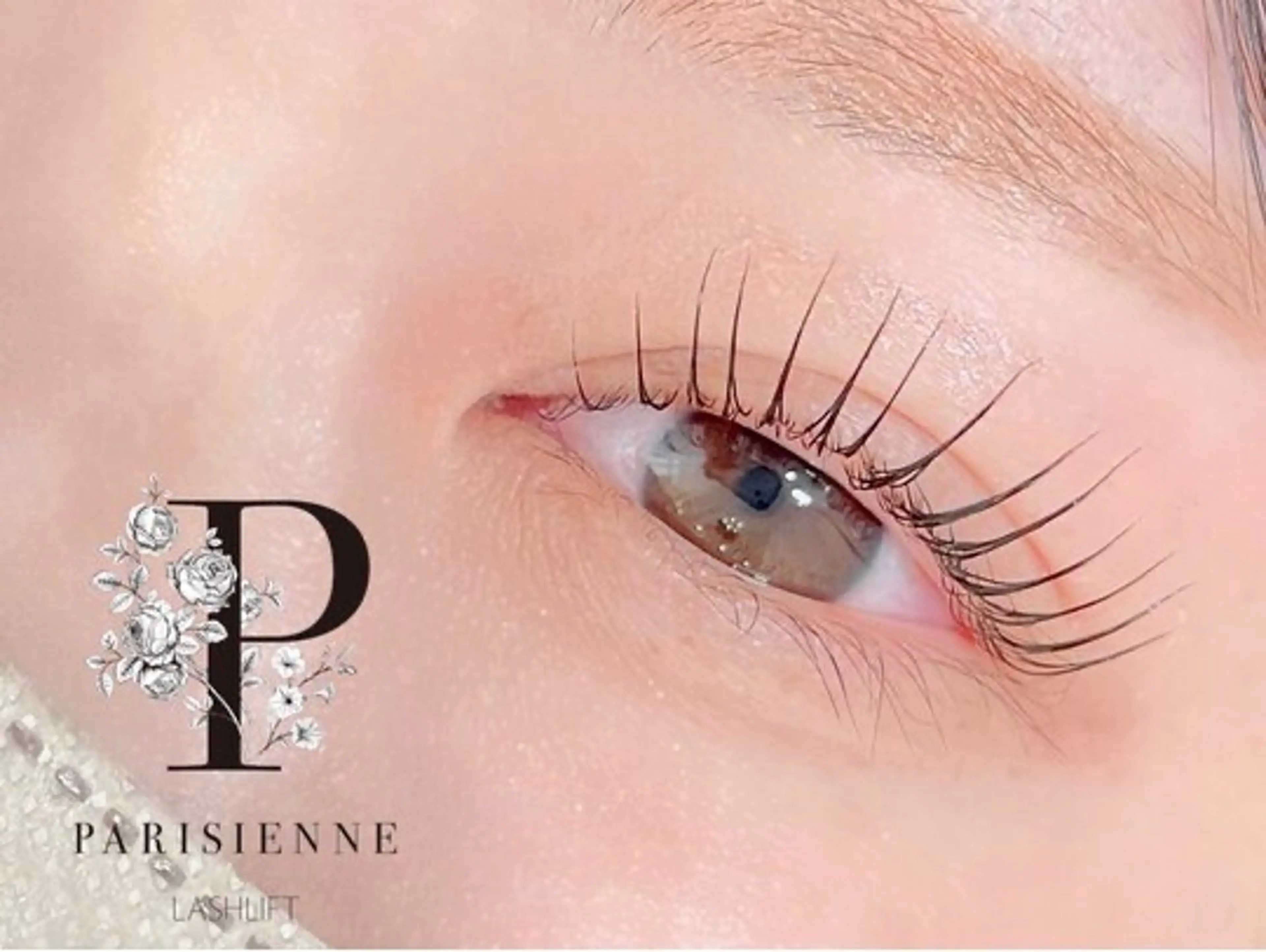 マツエク・マツパ REVIA :ayaのネイルデザイン