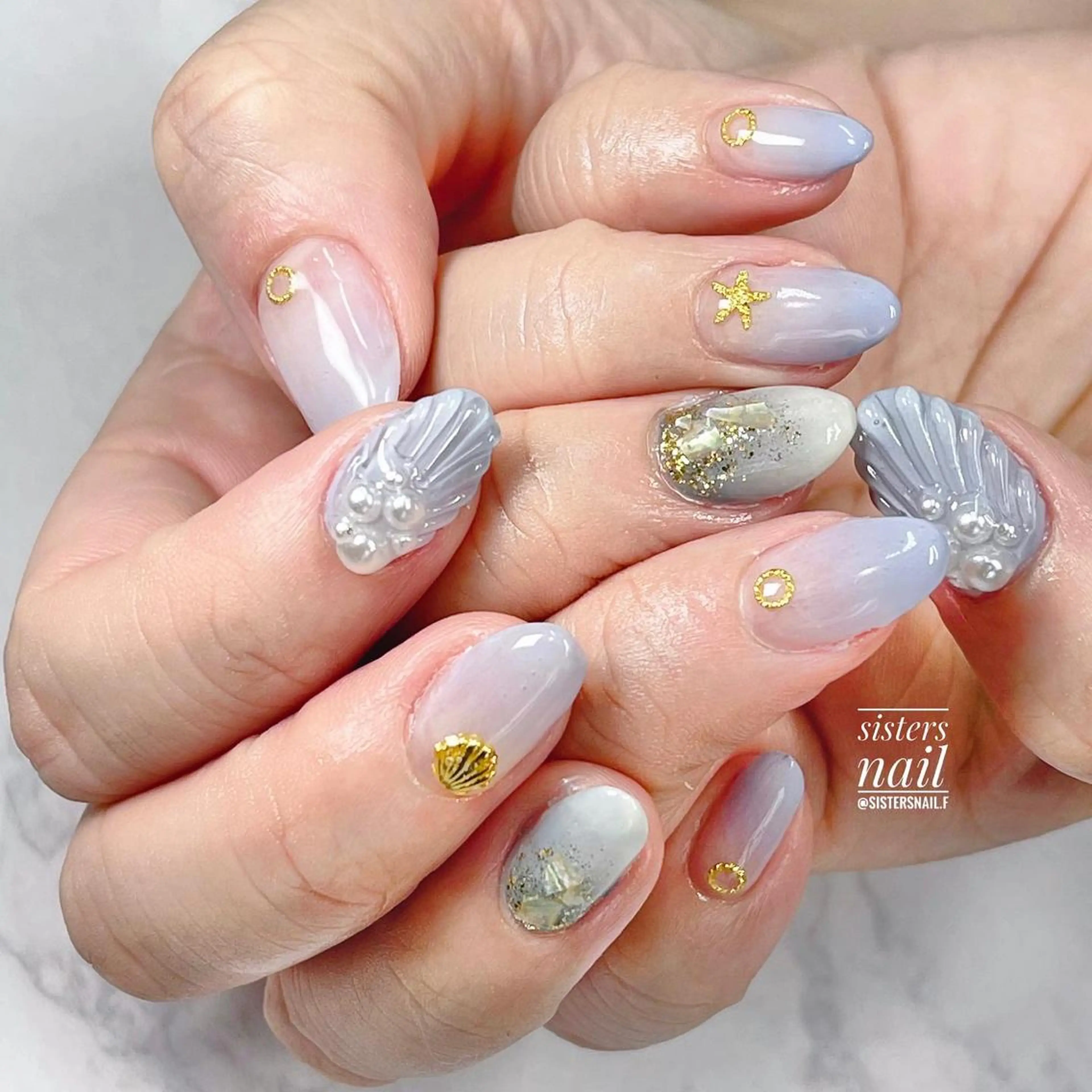 ネイル アートネイル ブルー ニュアンスネイル パステルネイル ぷっくりネイル sisters nail.fのネイルデザイン