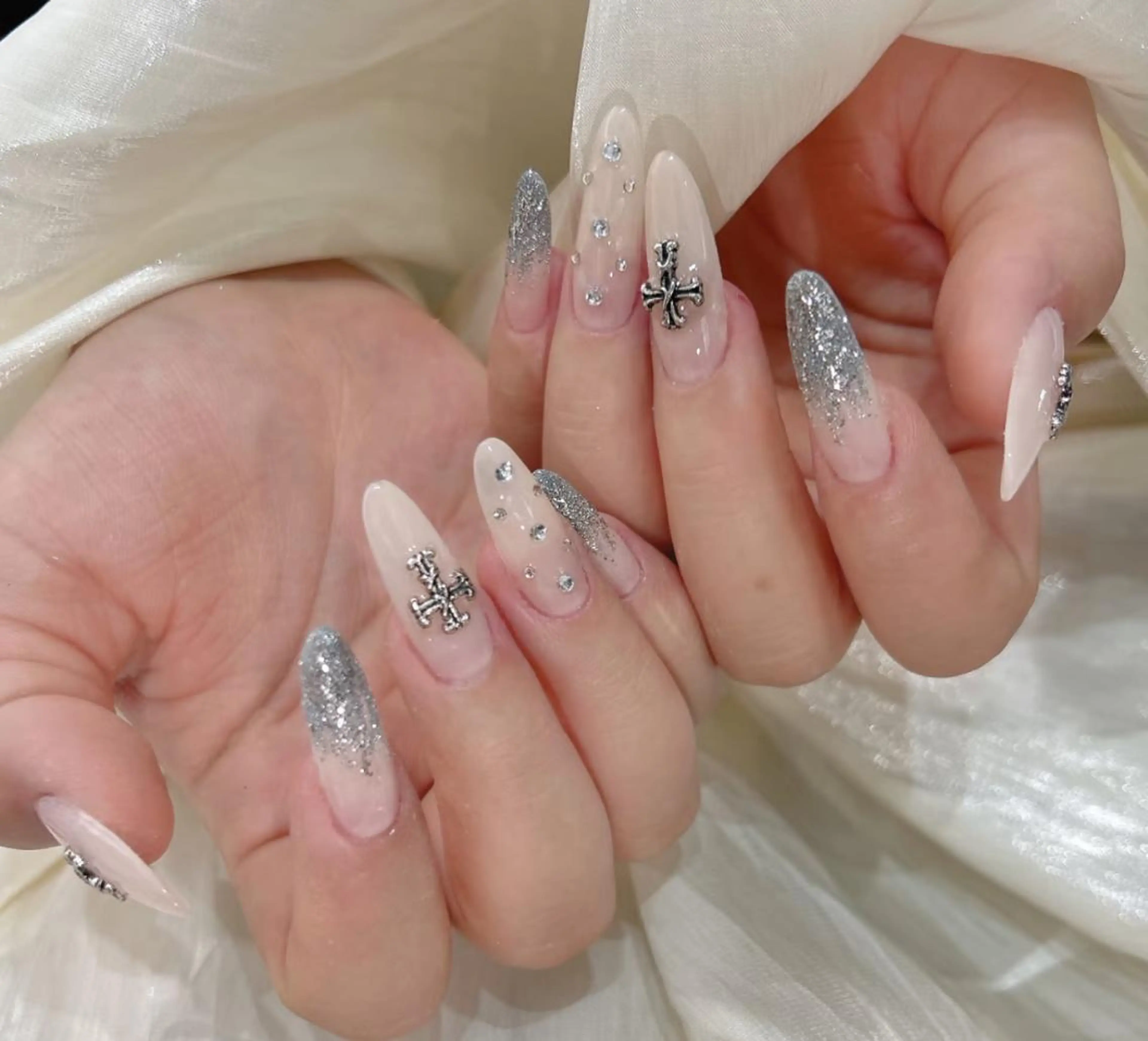 ネイル ハンドネイル Pure&Rich Nailのネイルデザイン