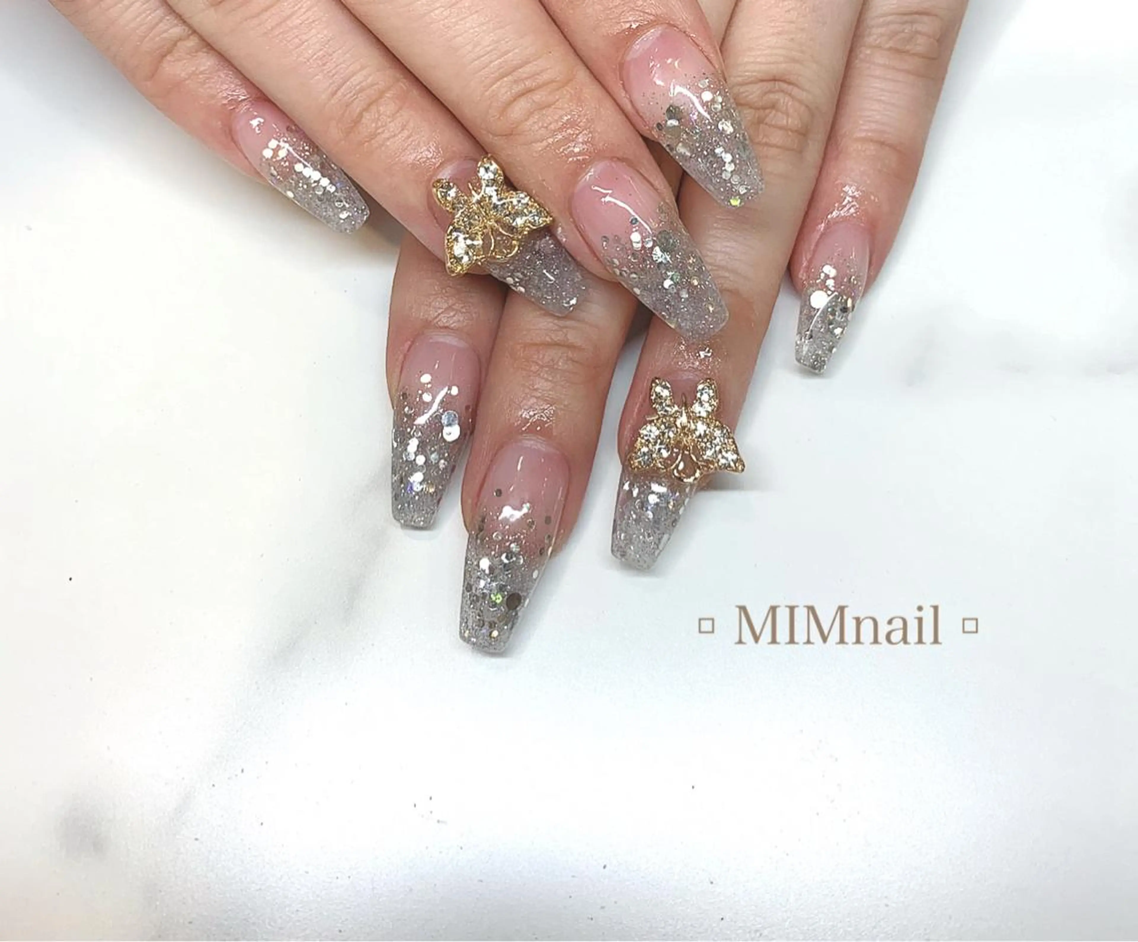 ネイル グラデーション ラメ(グリッター) ラメグラデーション スカルプネイル *･*MIMnail 1号店･*:･*のネイルデザイン