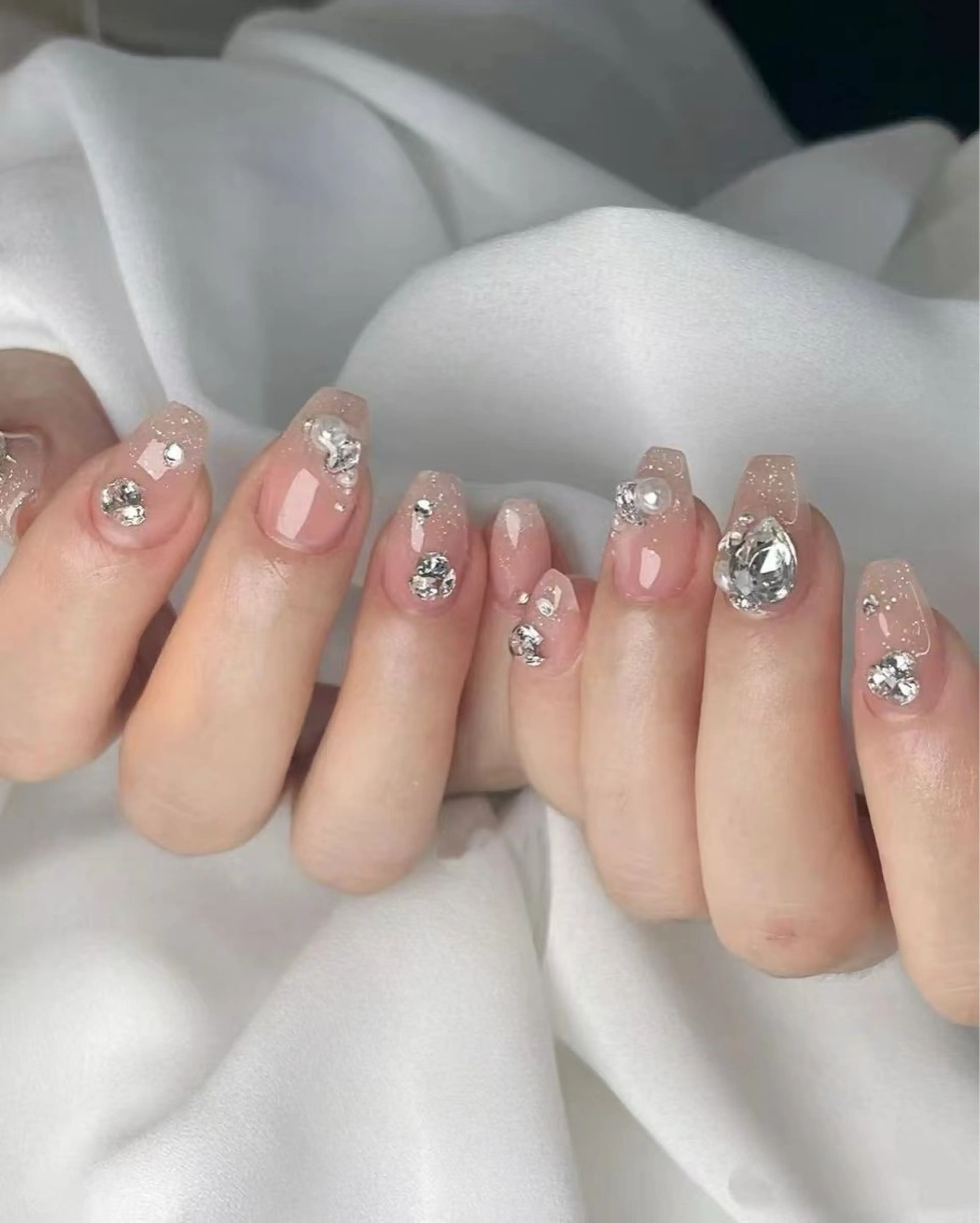 ネイル フラワーネイル フレンチネイル ジェルネイル ガラスフレンチ ハート ハンドネイル BabyYouMi nailのネイルデザイン
