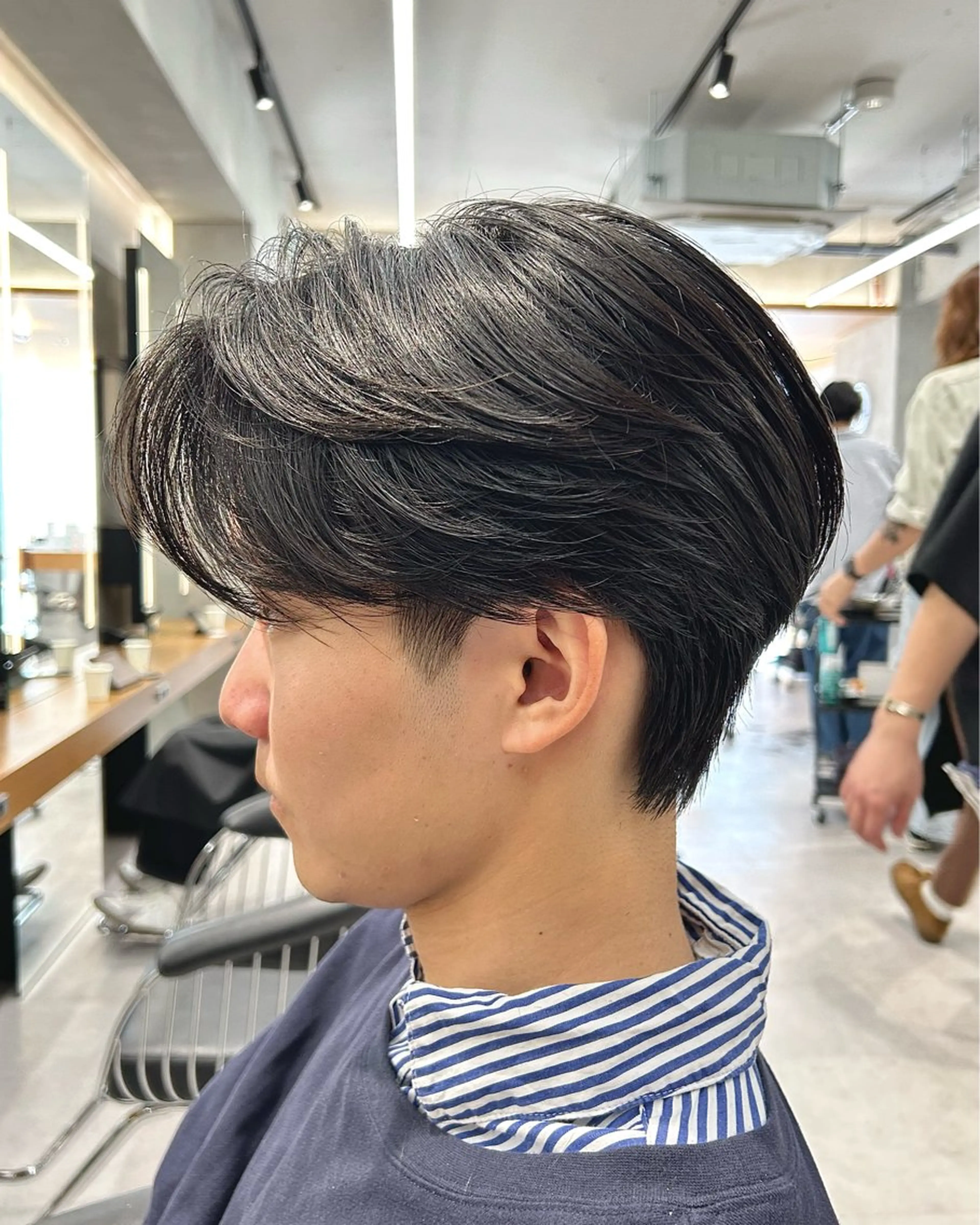 メンズ カット トリートメント ヘッドスパ ヘアセット 圧倒的 毛流れ センターパートのヘアスタイル