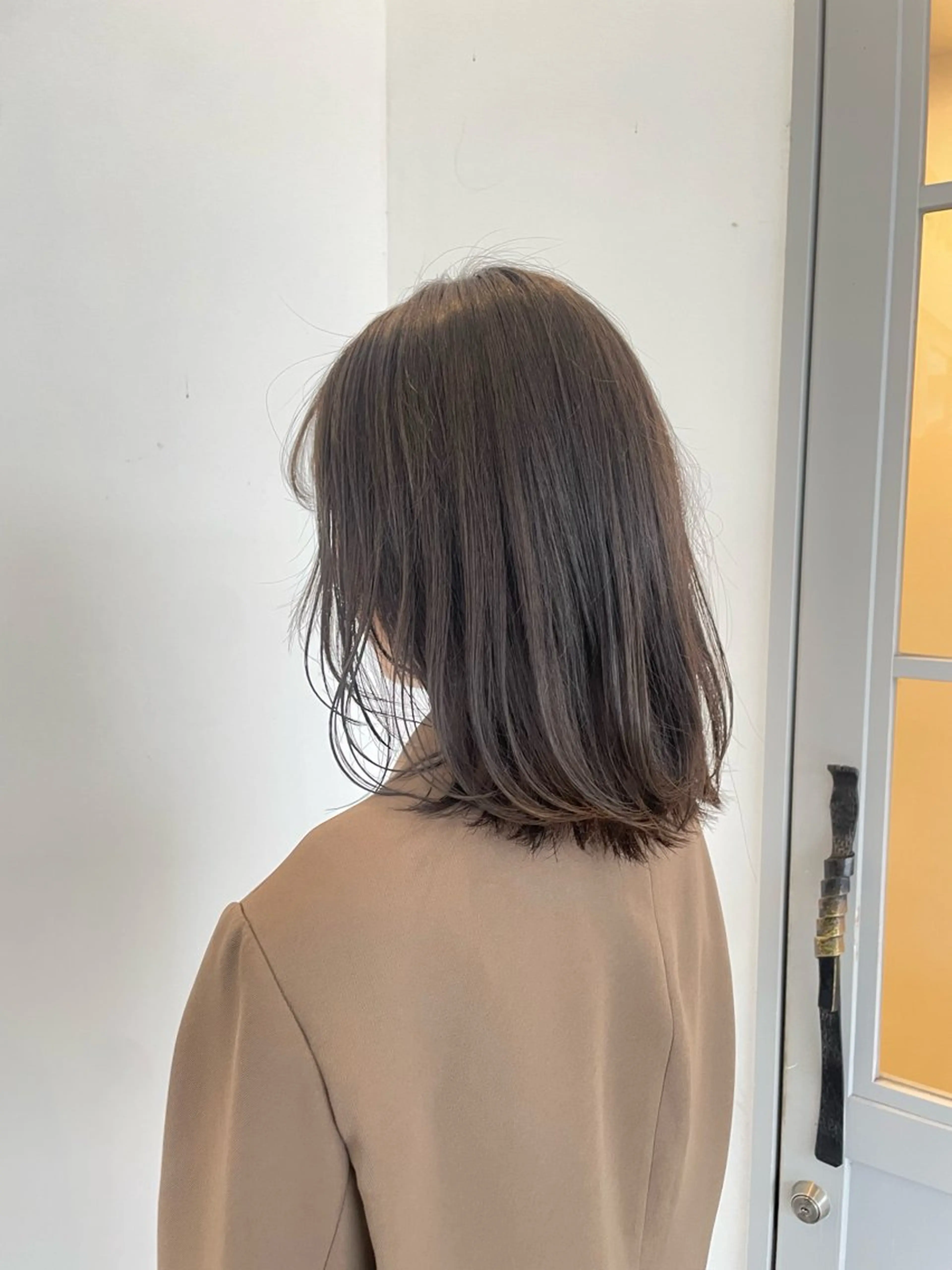 ミディアム 江藤 結奈のヘアスタイル