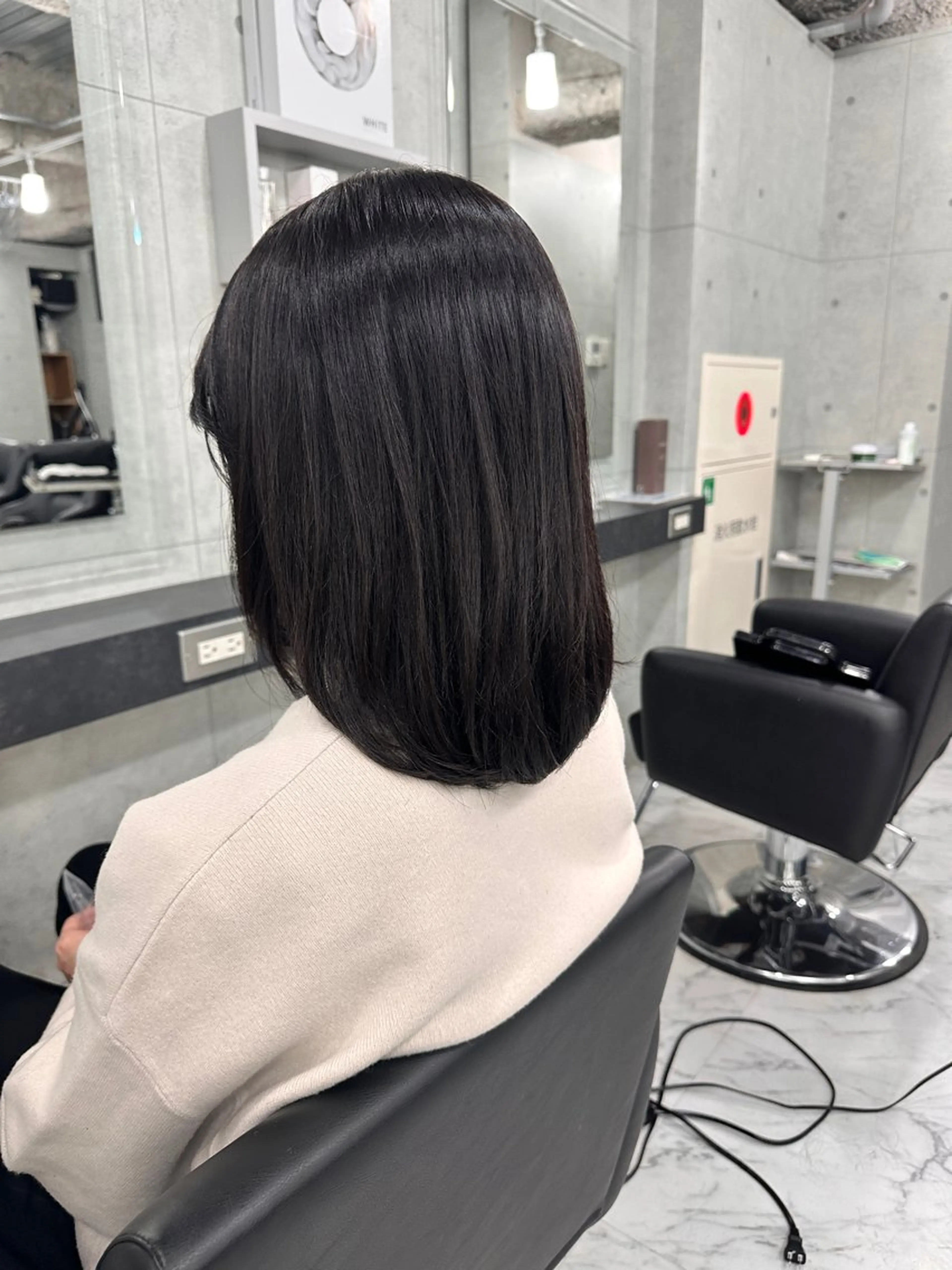 ミディアム ミディアムレイヤー レイヤーカット カット Endearing 銀座/レイヤーカットのヘアスタイル