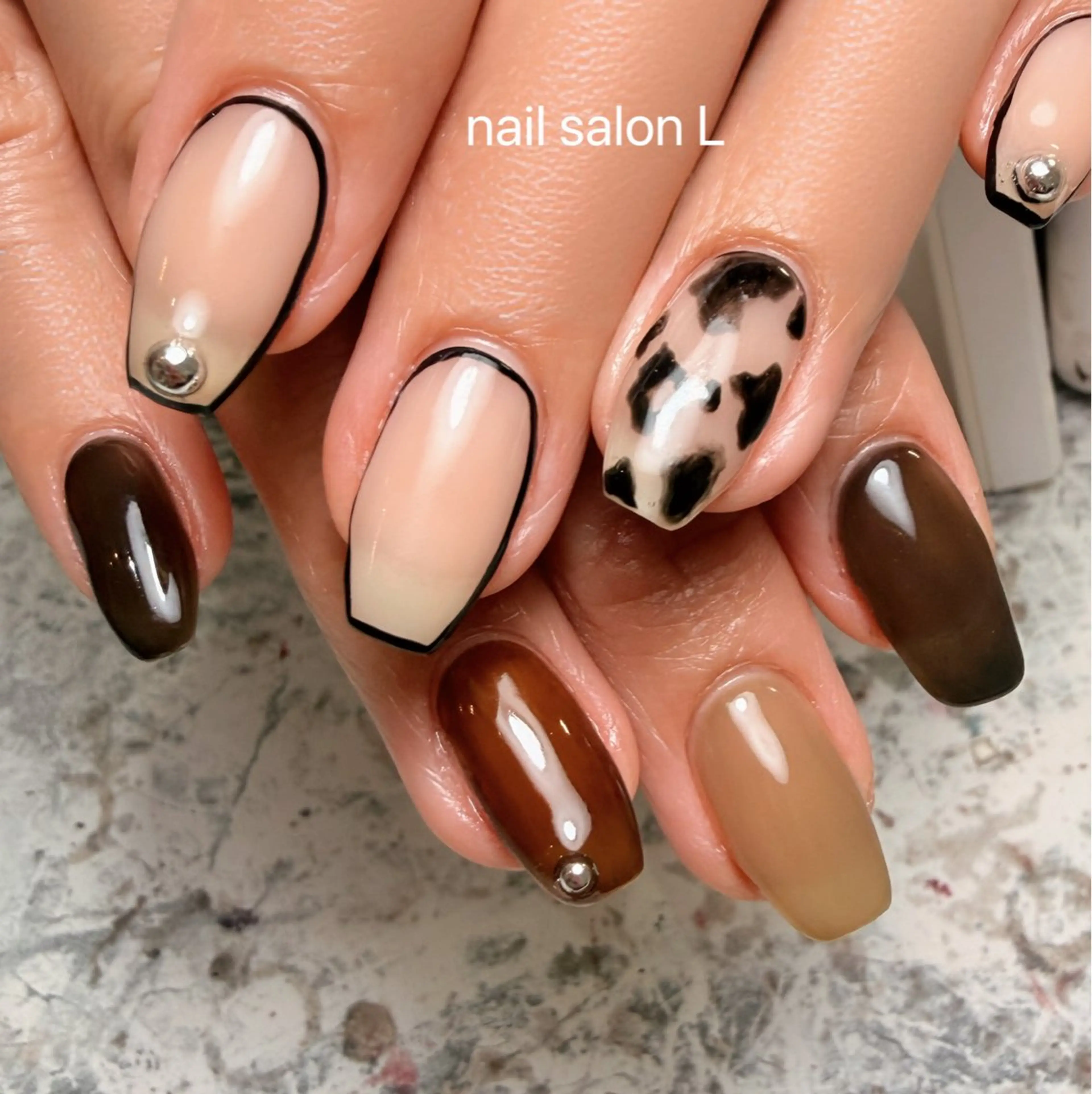 ネイル 持ち込み ハンドネイル 吉川市 ネイルサロンLのネイルデザイン