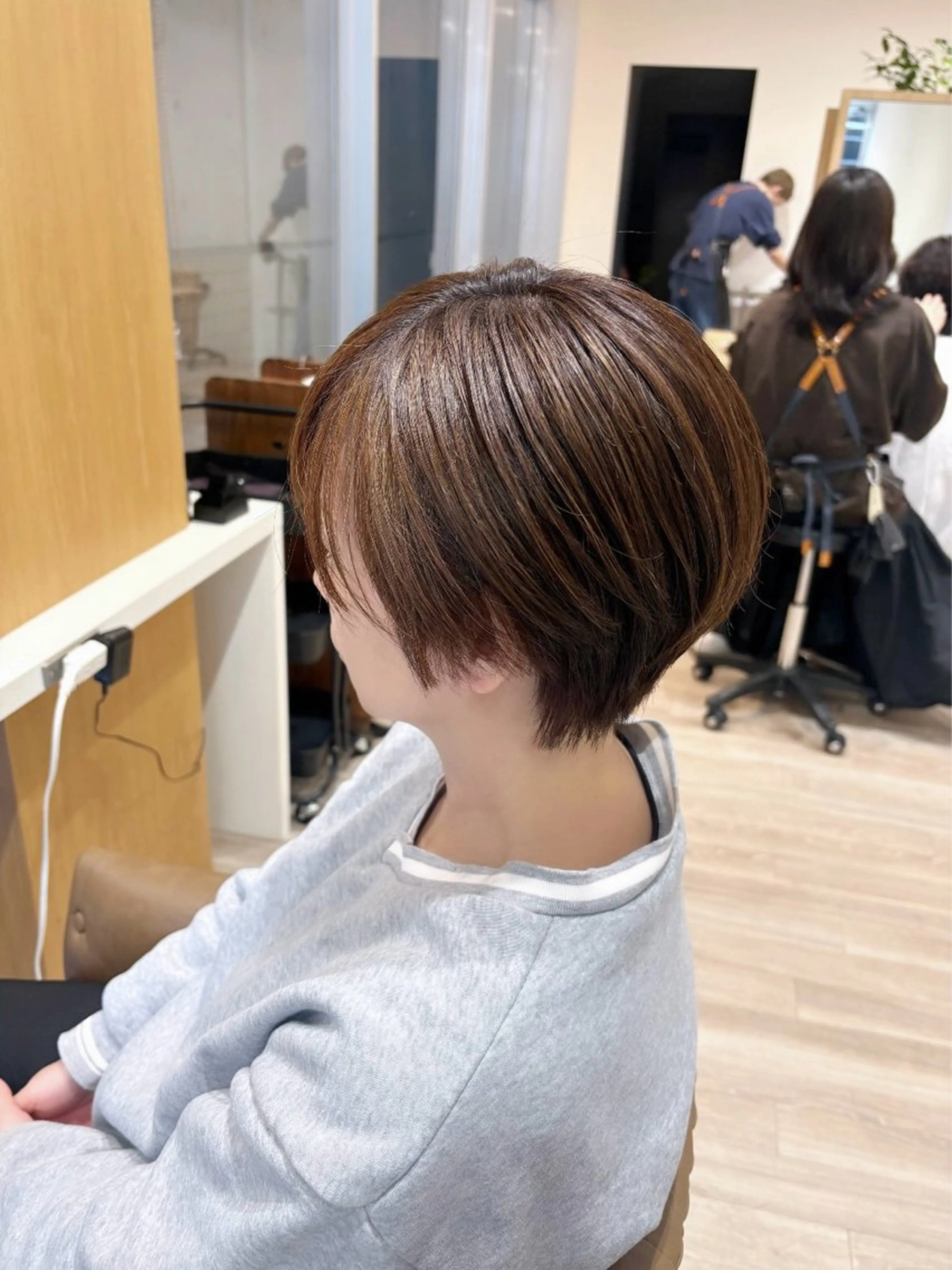 ショート ハイライト ショートヘア カット ヘアカラー ✧HINA✧ 韓国風/レイヤーのヘアスタイル