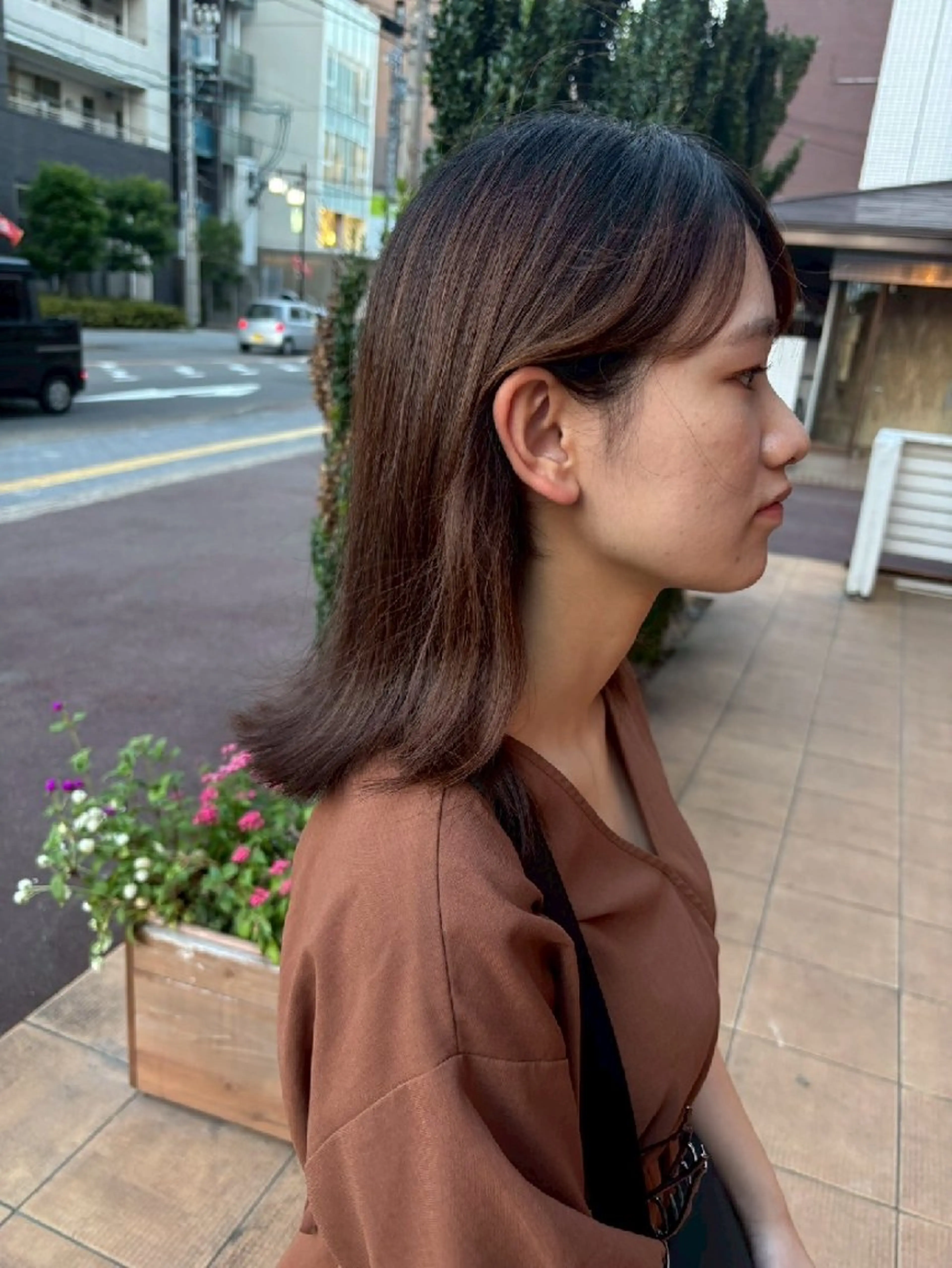 ミディアム くせ毛 外ハネヘア ヘアースペース エイアイアール Hair所属・佐々木 勇希のヘアスタイル