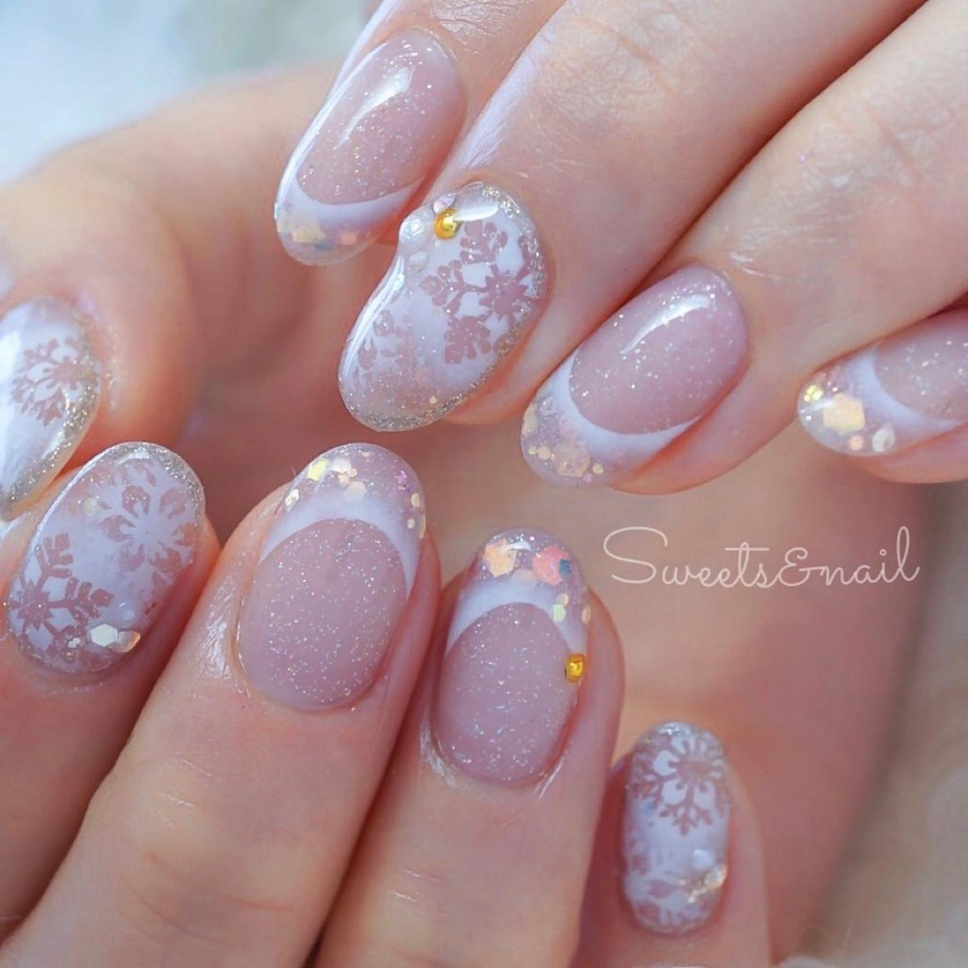 ネイル フラッシュネイル フレンチネイル ジェルネイル グラデーション キラキラネイル Sweets& nail みなこのネイルデザイン