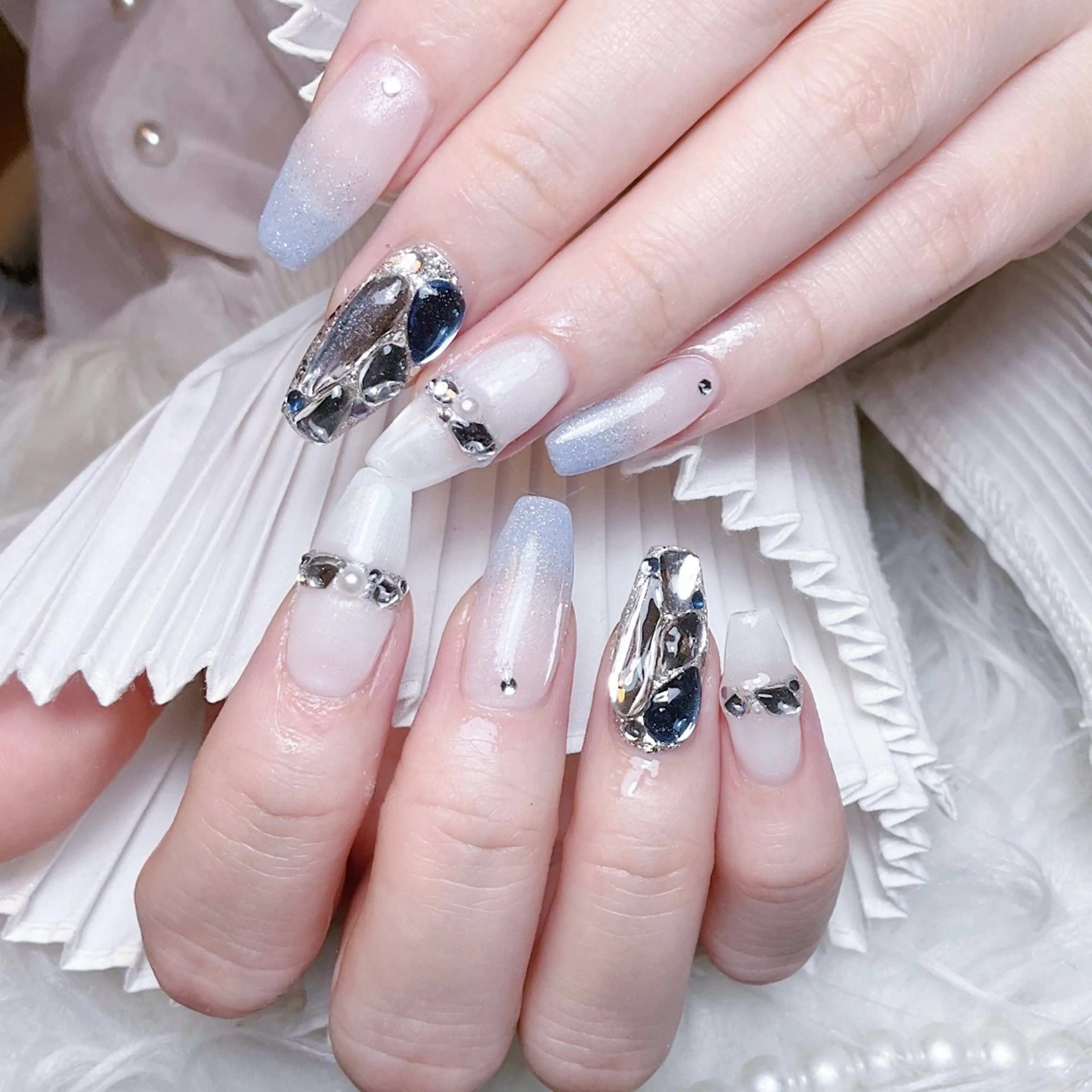 ネイル ハンドネイル 🌈Yun nail hyejin💋のネイルデザイン