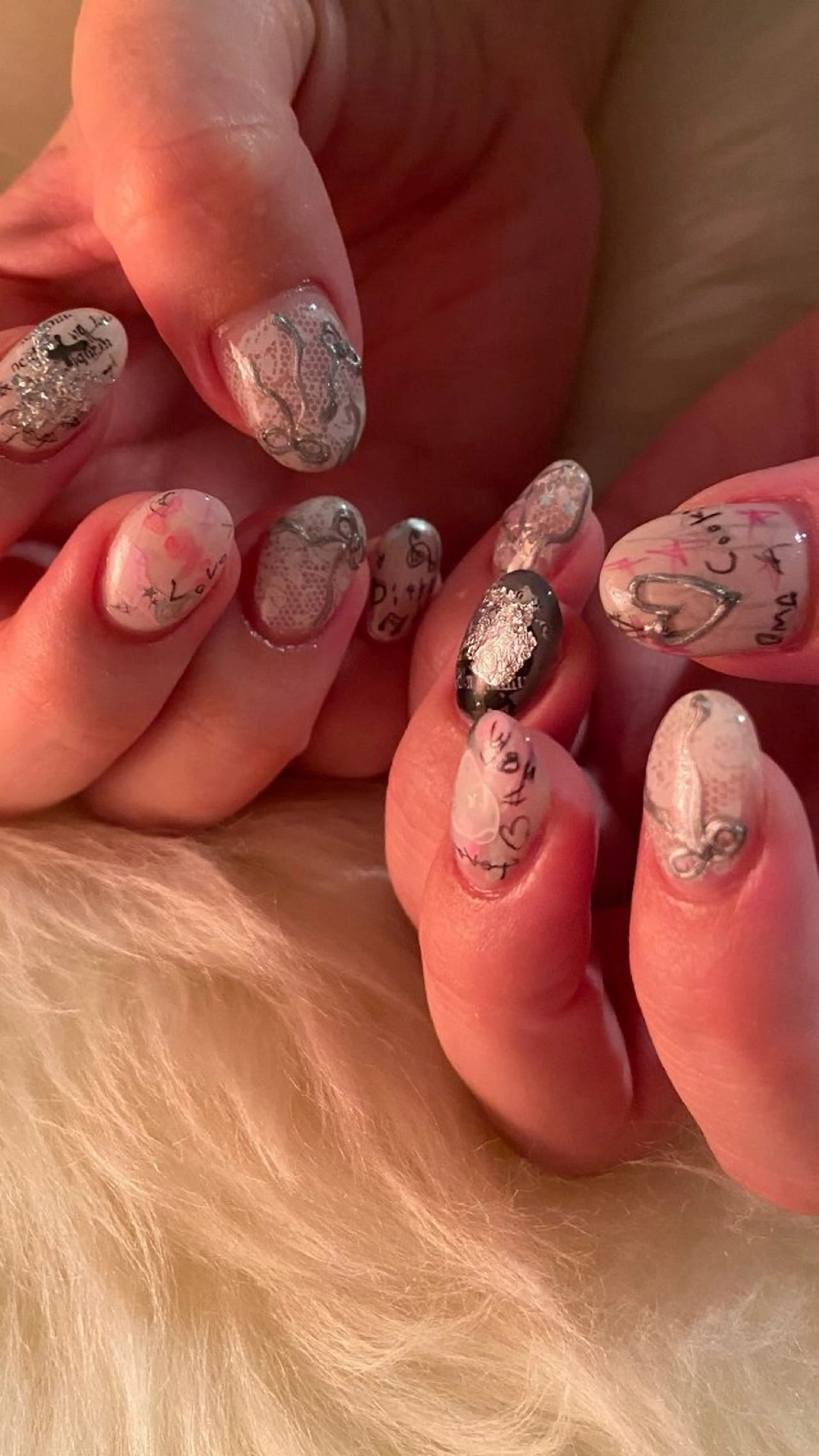 ネイル yoshinami hinataのネイルデザイン