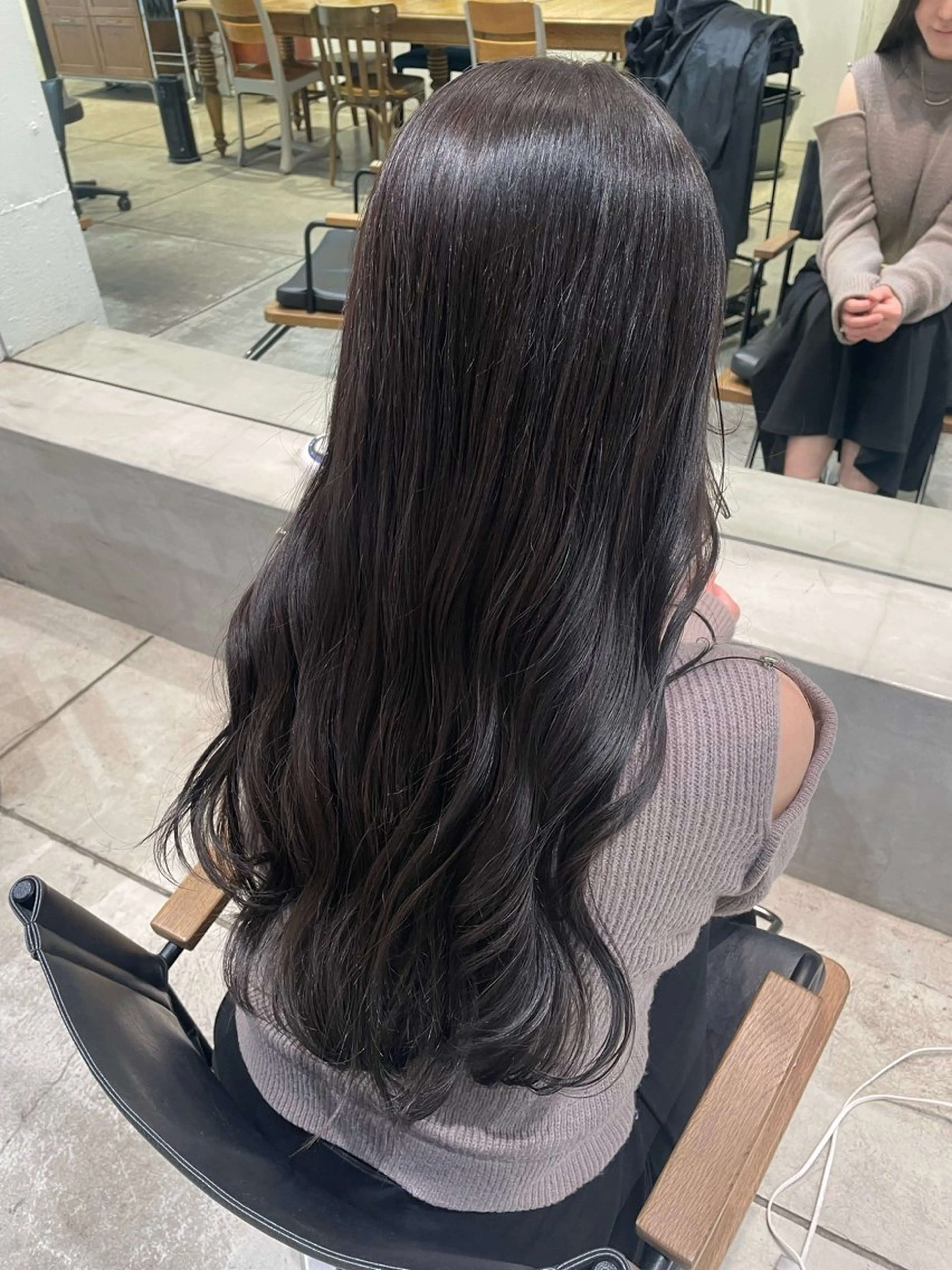 ロング カラー アッシュ アッシュグレー アッシュグレージュ グレージュ ユウナ🎀レイヤー/ 暖色カラーのヘアスタイル