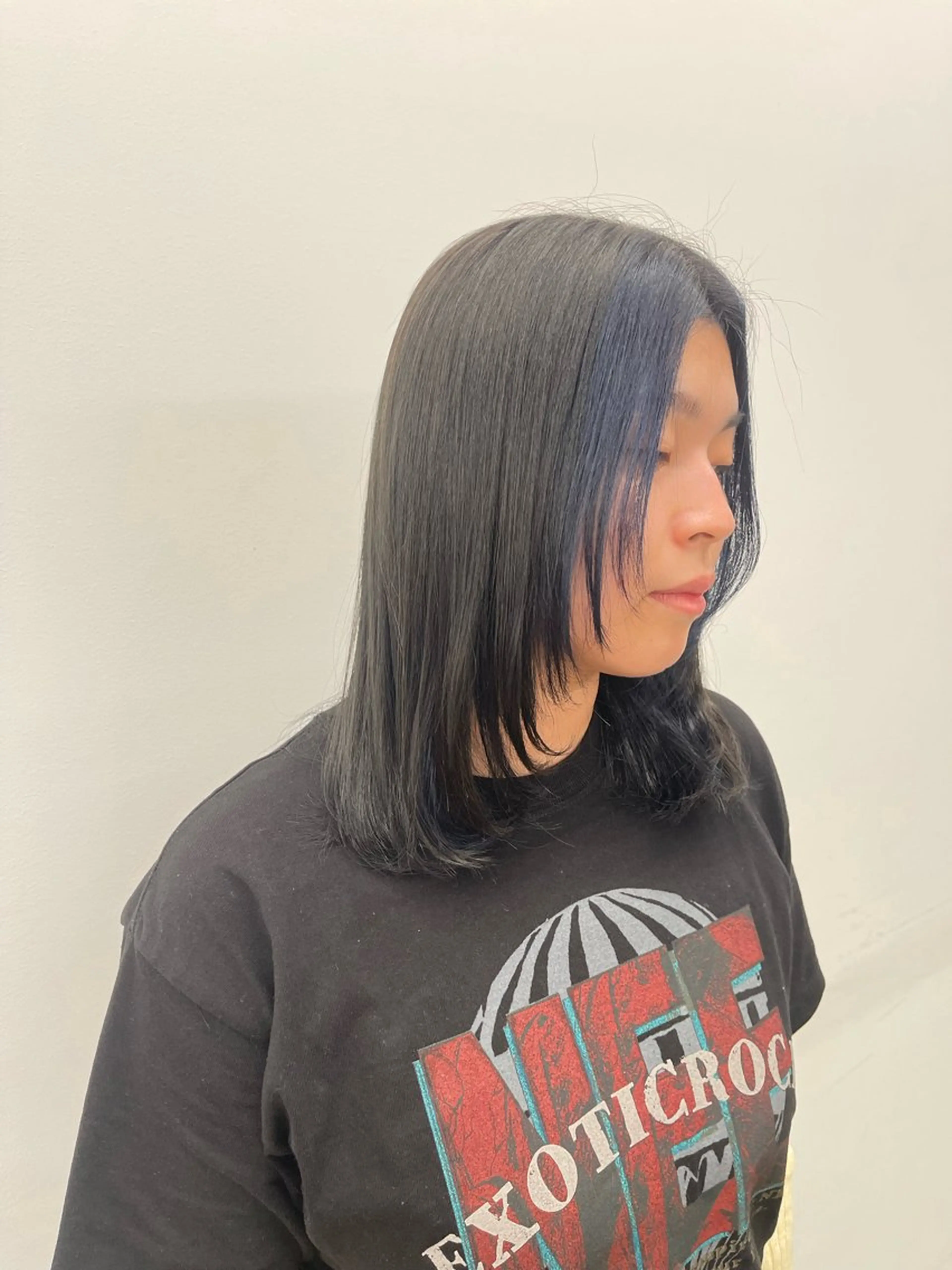 セミロング ヘアカラー かめい りなのヘアスタイル