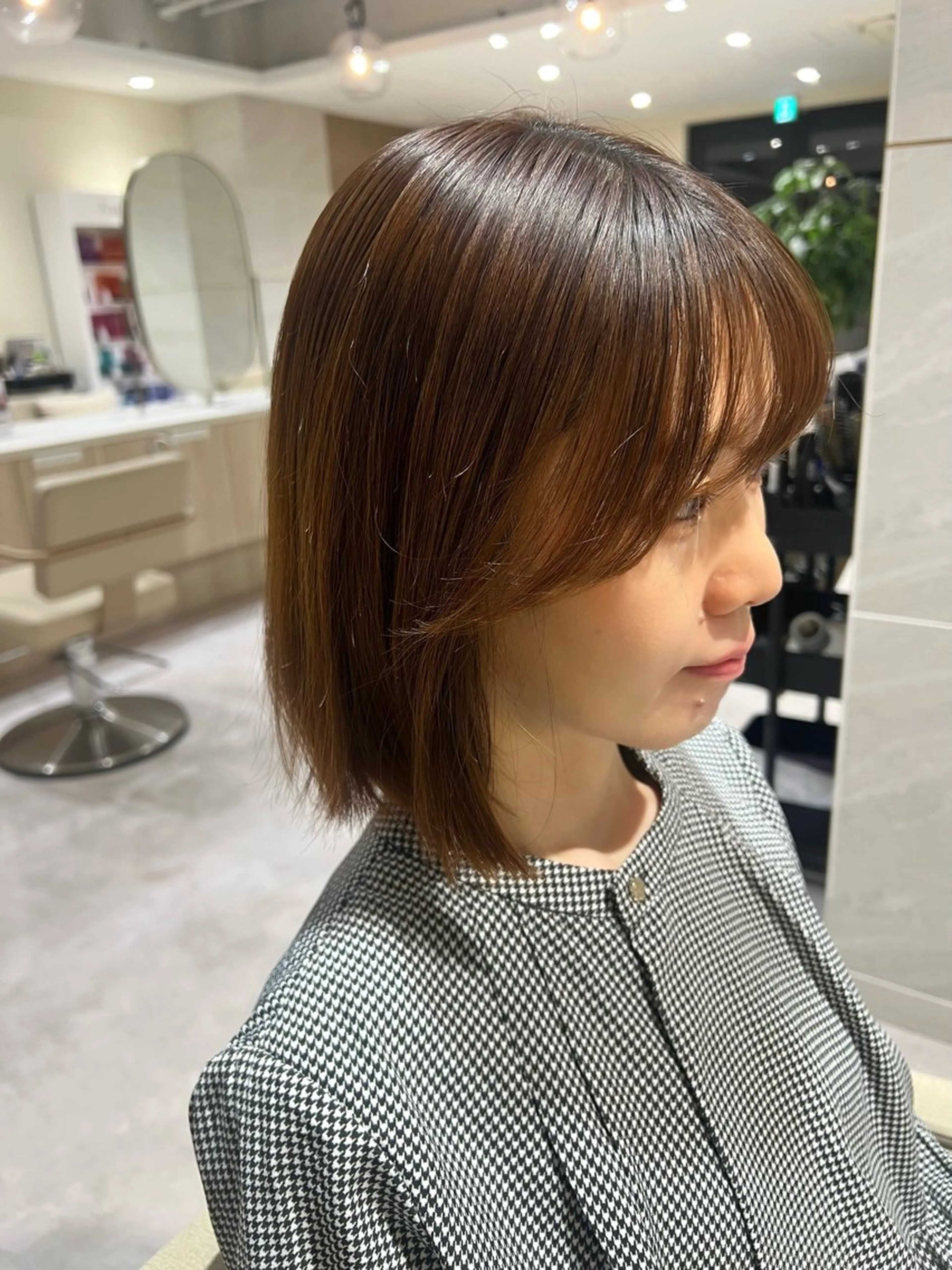 ショート カラー 顔周りカット 小顔カット カット無料｜レイヤー カット｜韓国モテへアのヘアスタイル