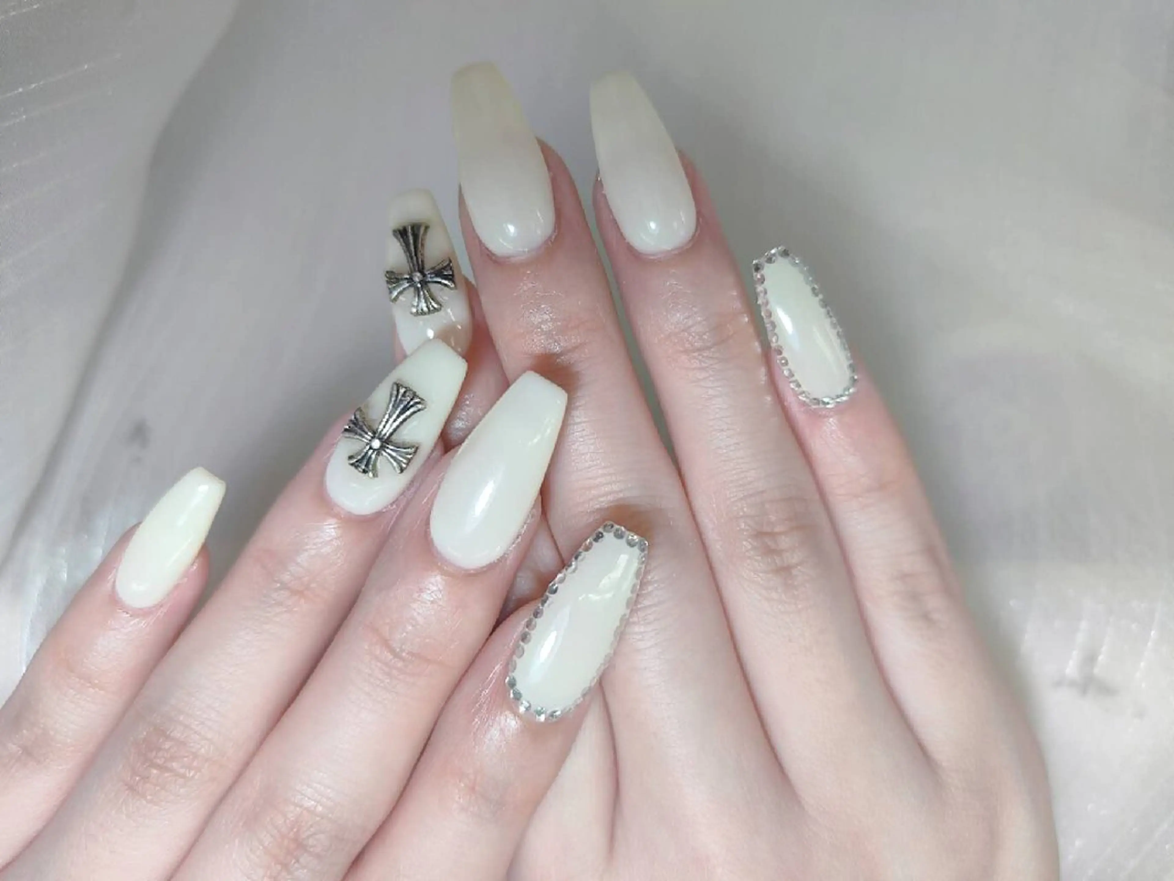 ネイル 小島 阿佑美のネイルデザイン