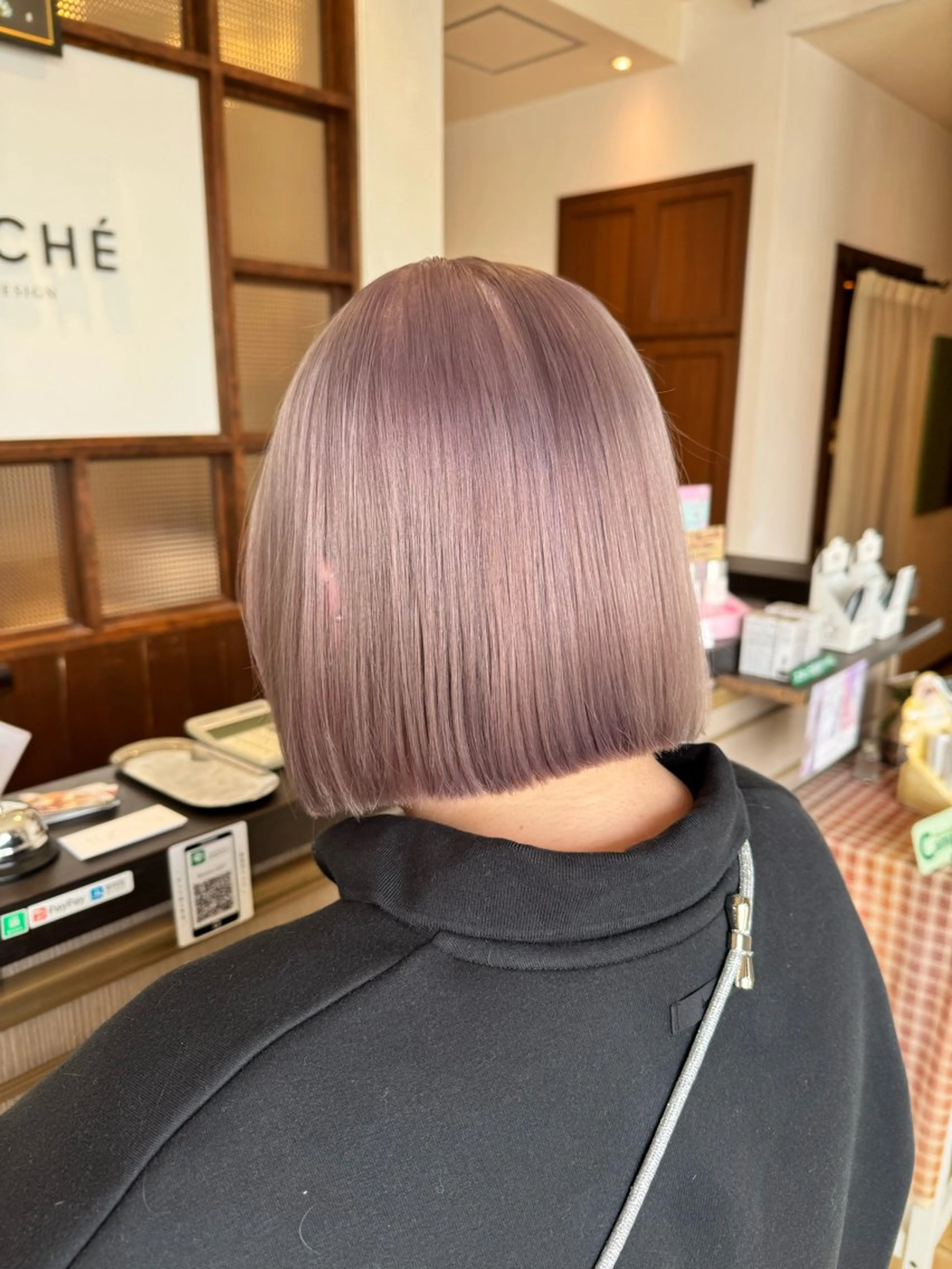 カラー ブリーチ ピンクカラー シルバー ブランシェ神領店 稲垣 葵のヘアスタイル