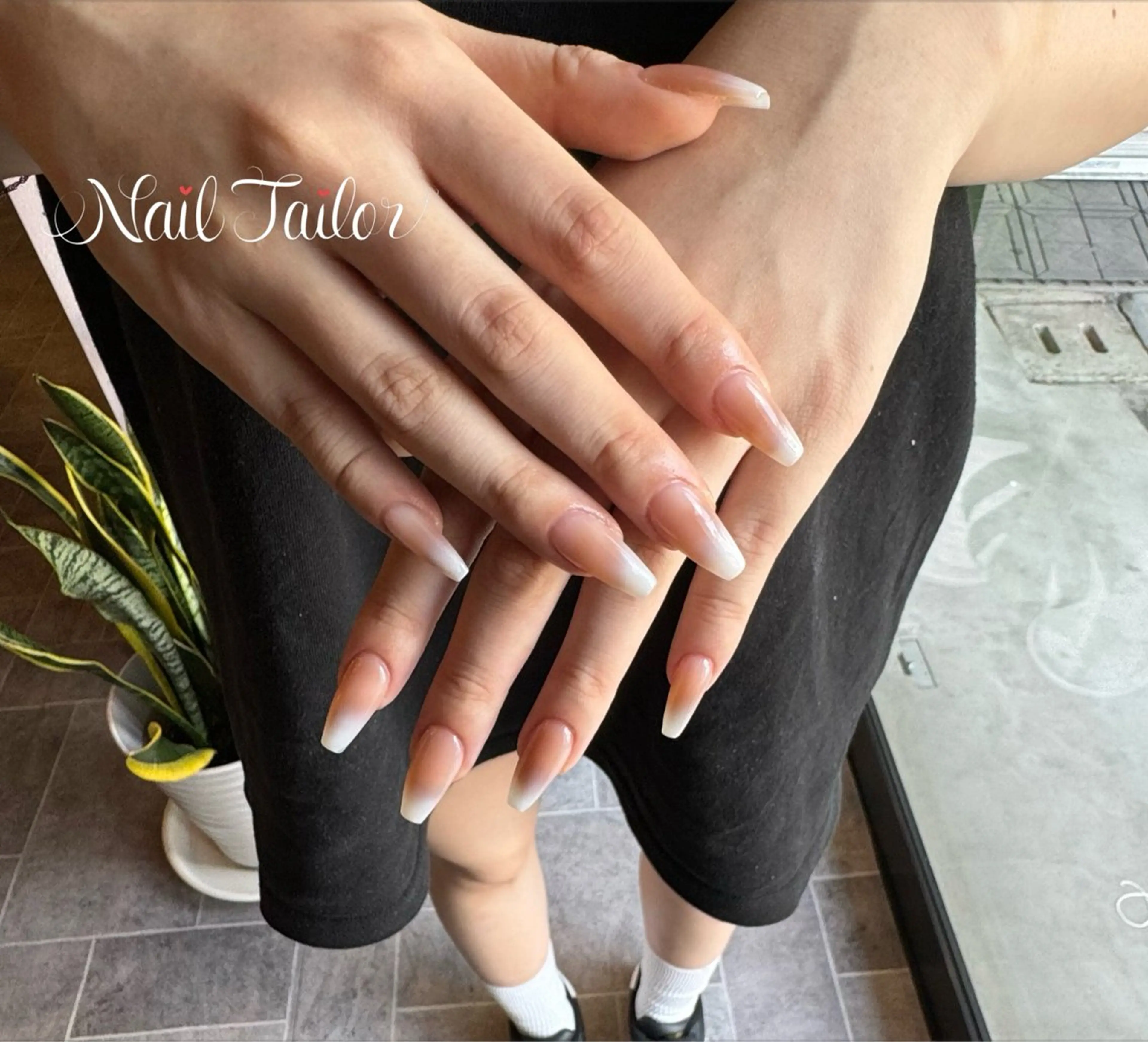 ネイル 長さ出し グラデーション スカルプネイル NailTailor ネイルテイラーのネイルデザイン
