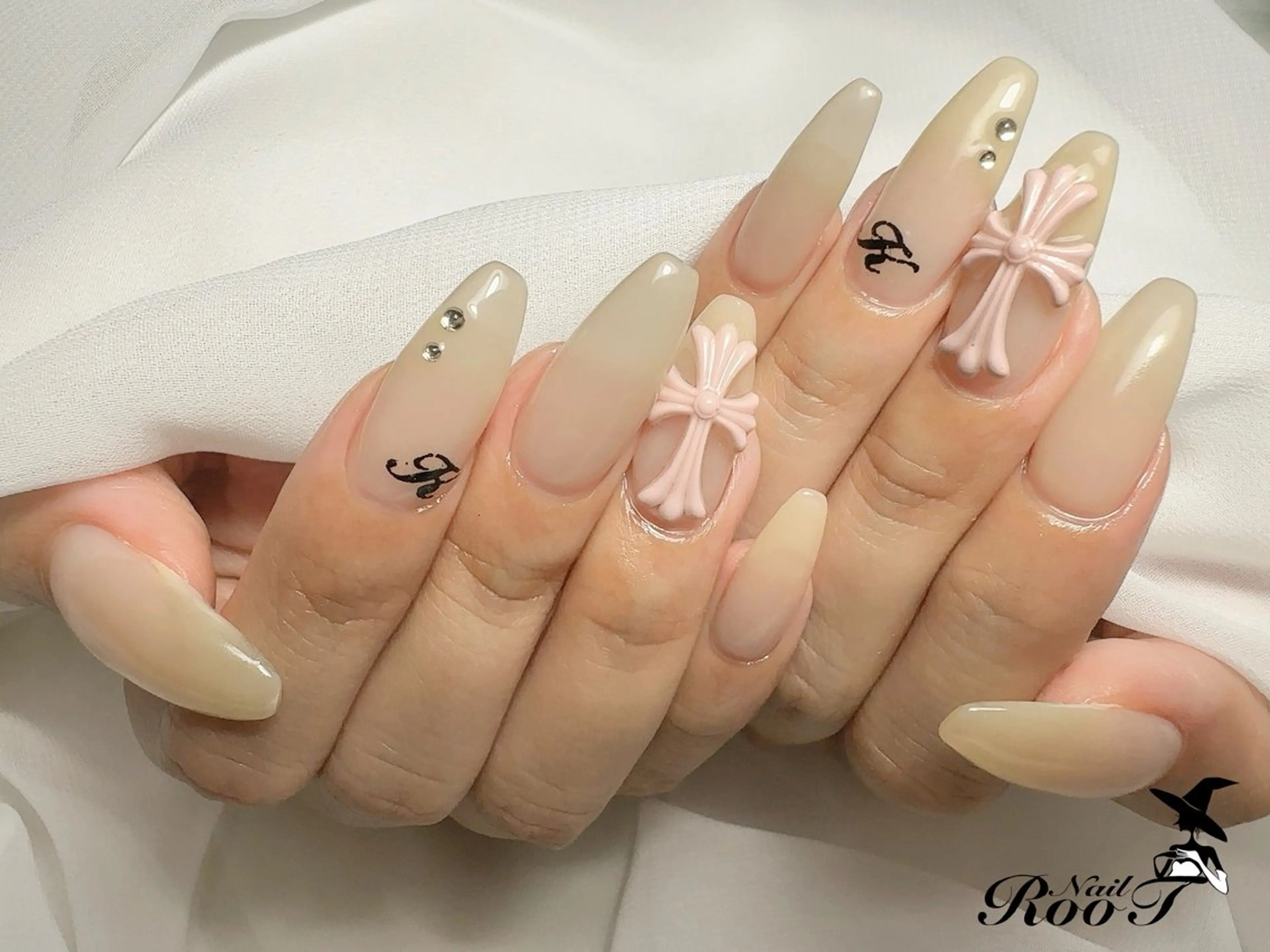 ネイル ハンドネイル RooT Nailのネイルデザイン