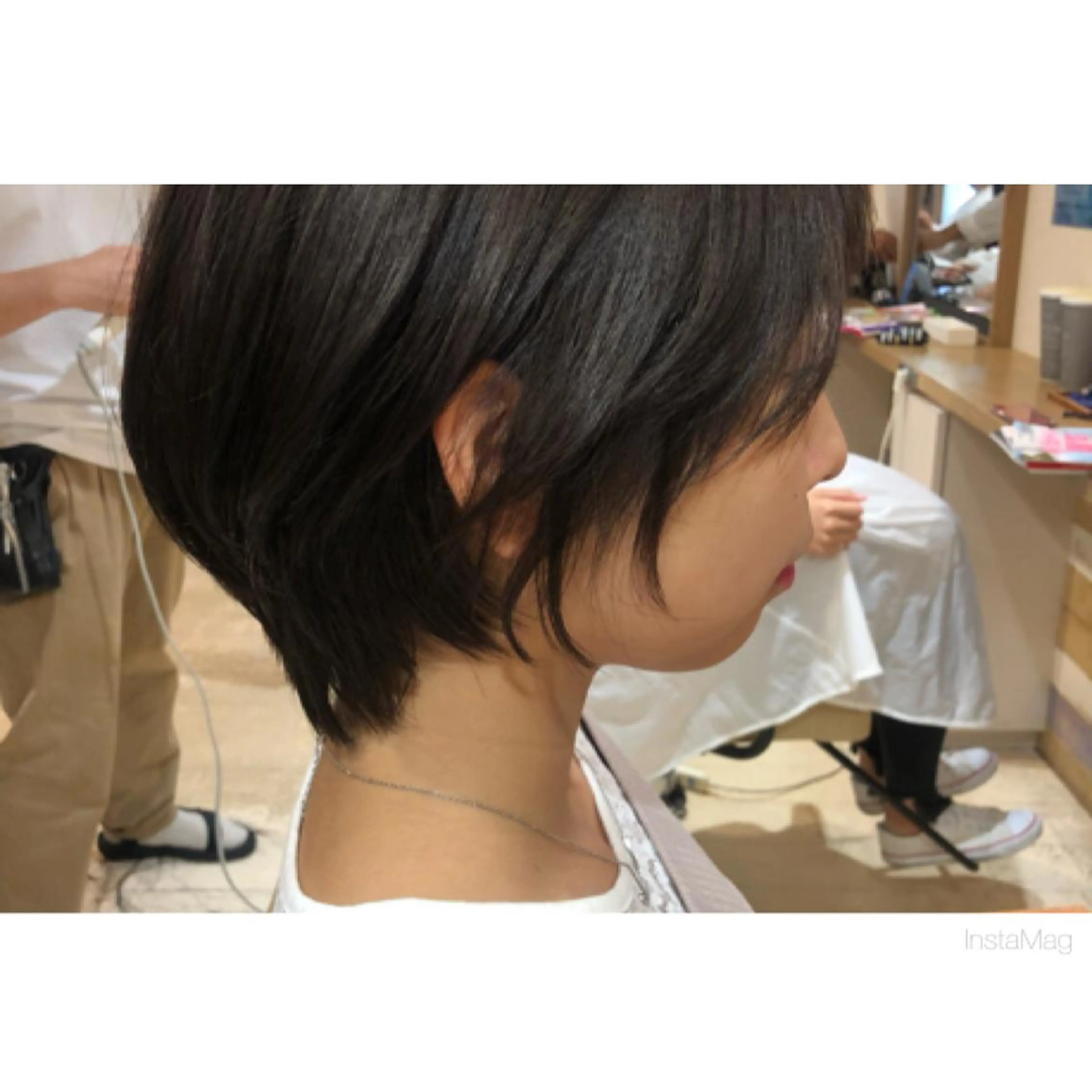 ショート カラー 小顔カット カット パーマ 岩間 香純のヘアスタイル