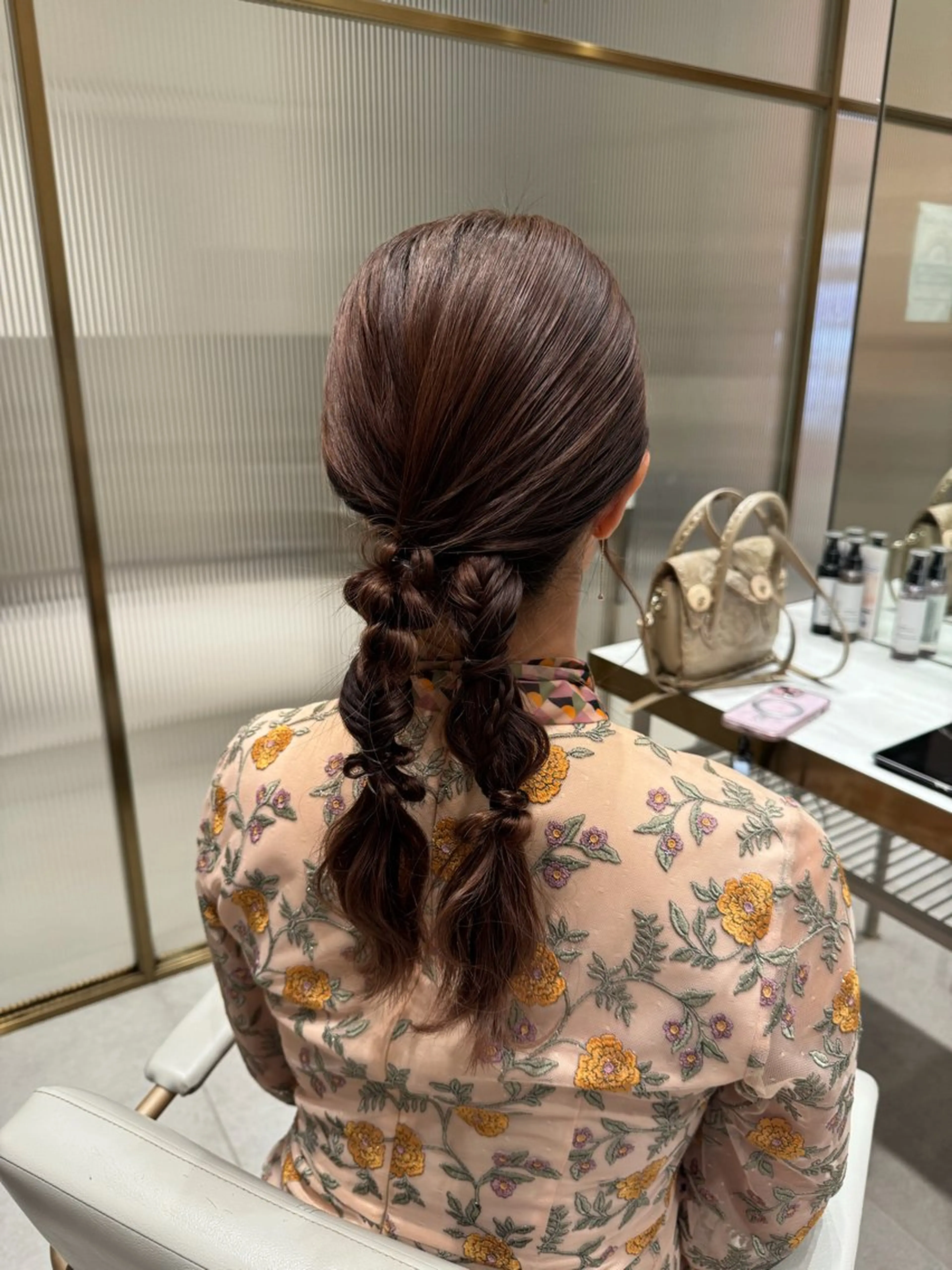 ロング ヘアセット おかの まひろのヘアスタイル
