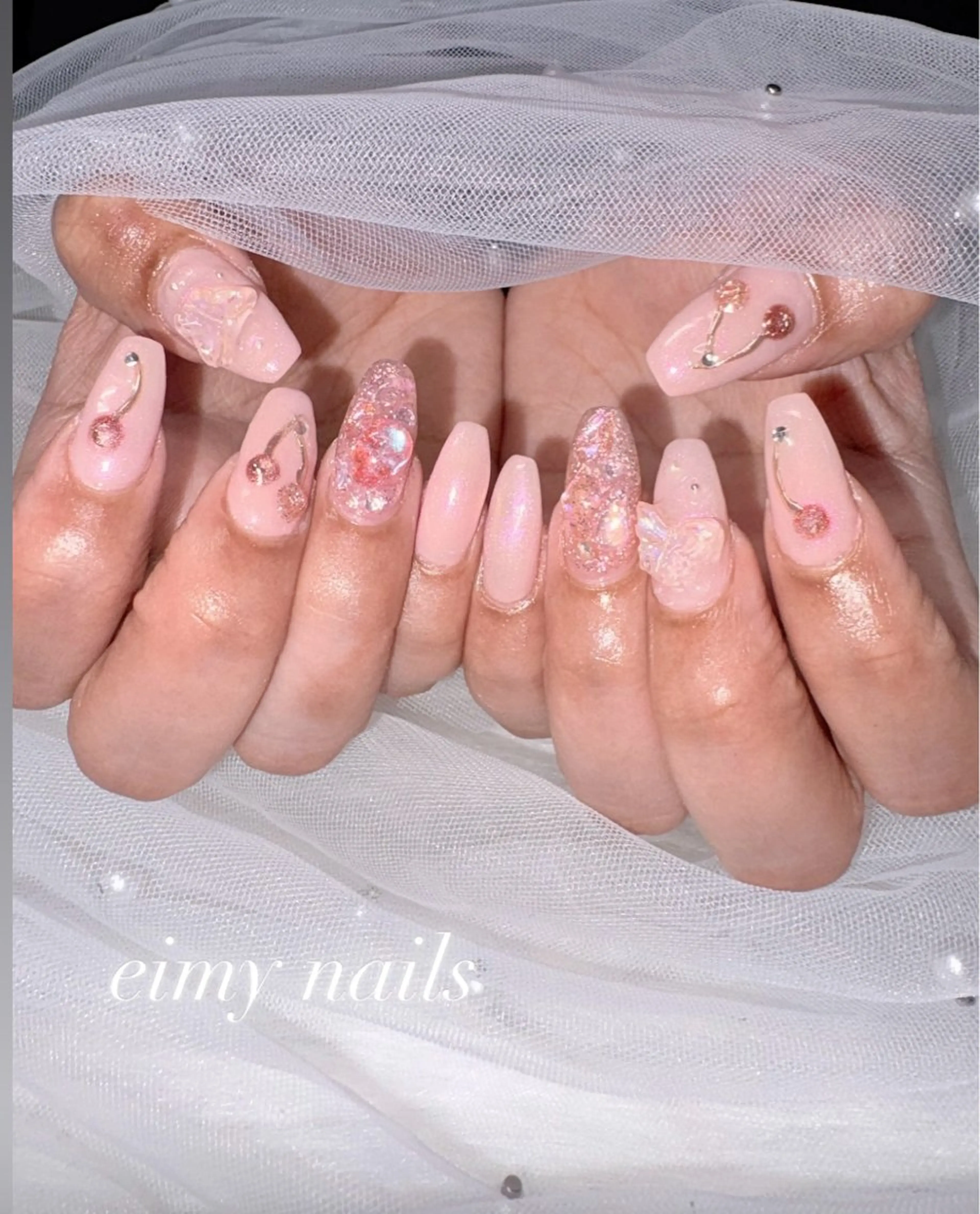ネイル アートネイル オーロラネイル ピンク 春ネイル ハンドネイル 🤍eimy nails🤍所属・eimy nails♡のネイルデザイン