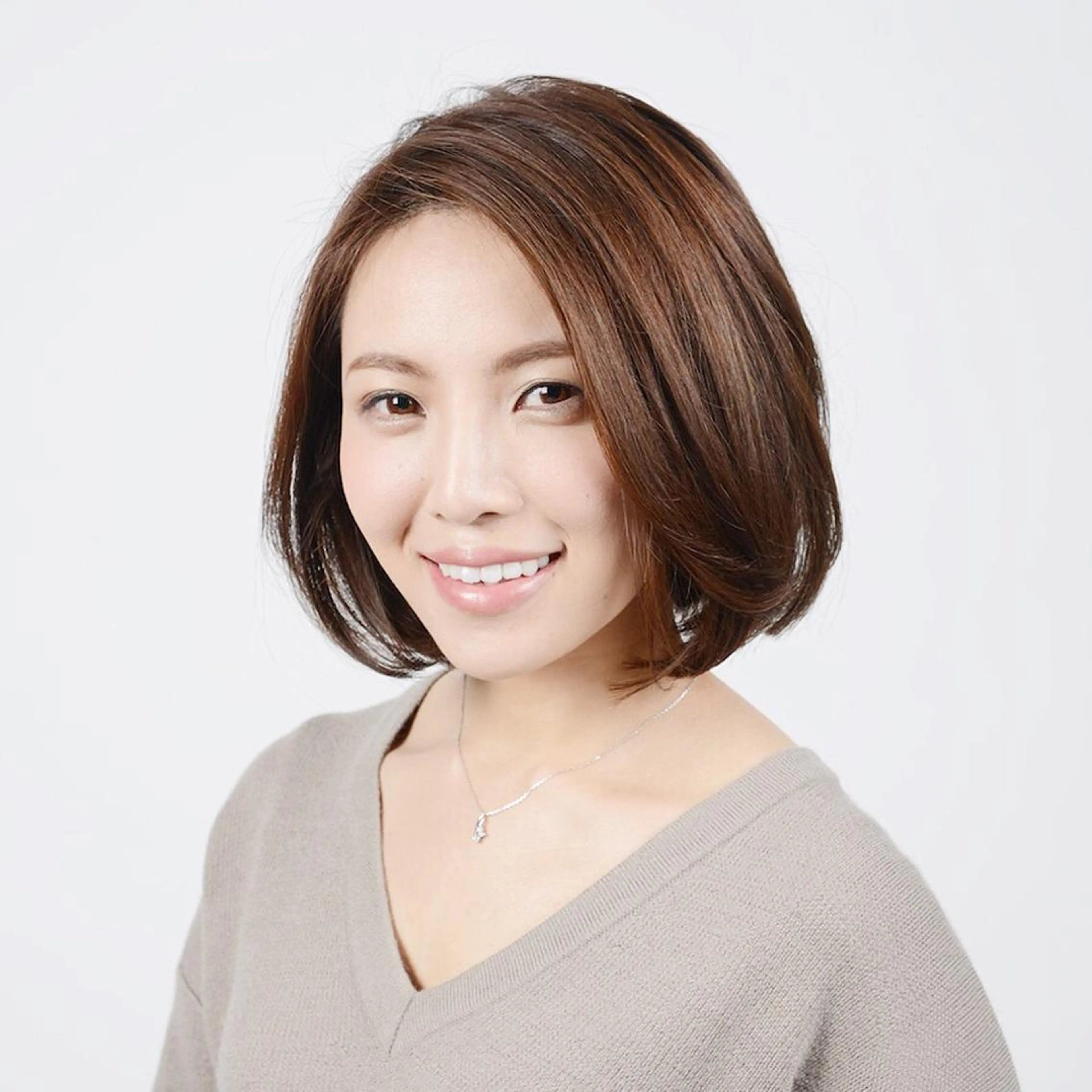 ミディアム ボブ 下條 真のヘアスタイル