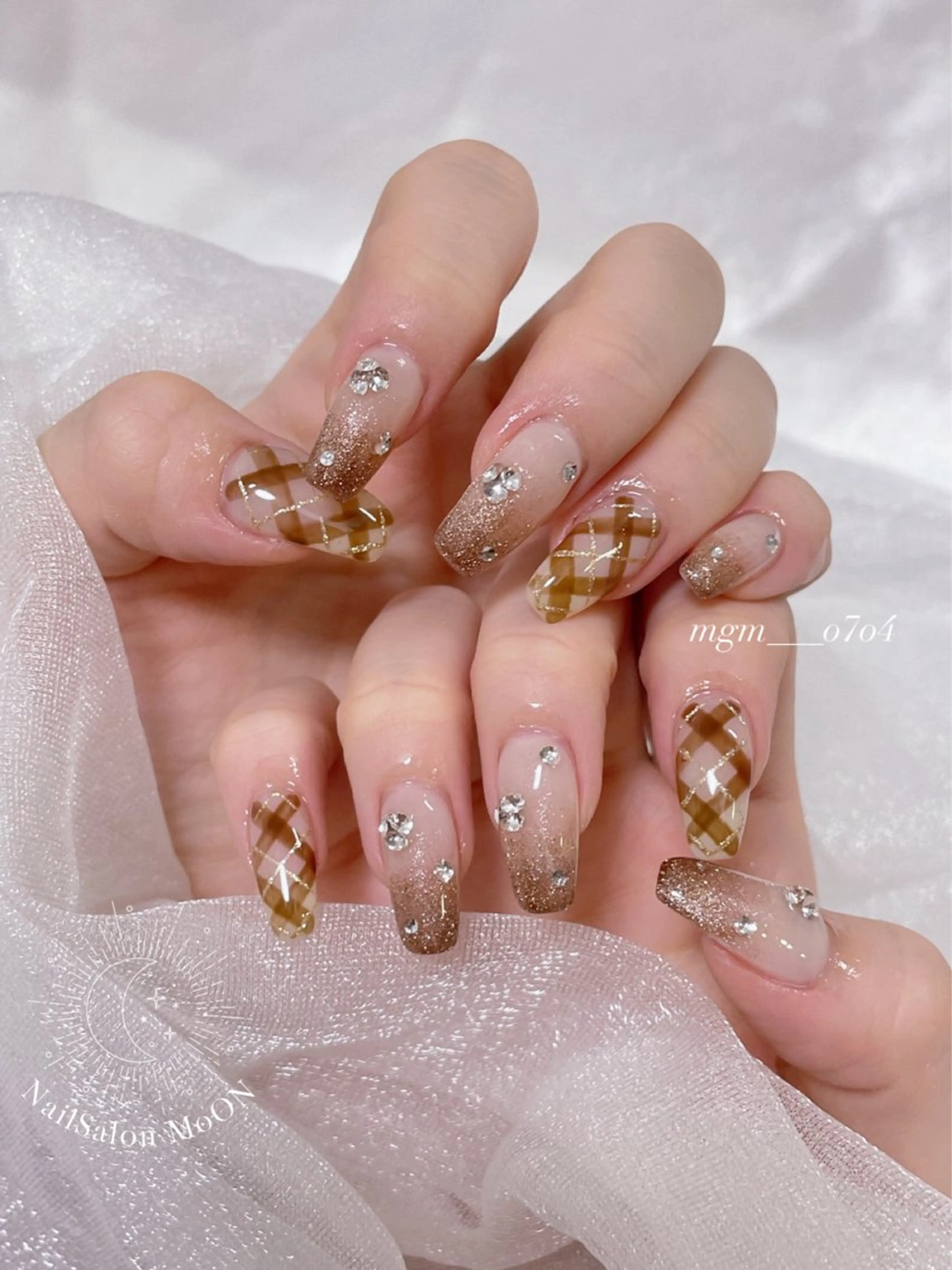 ネイル ハンドネイル ハンドケア MoON...❤︎ MeGuのネイルデザイン