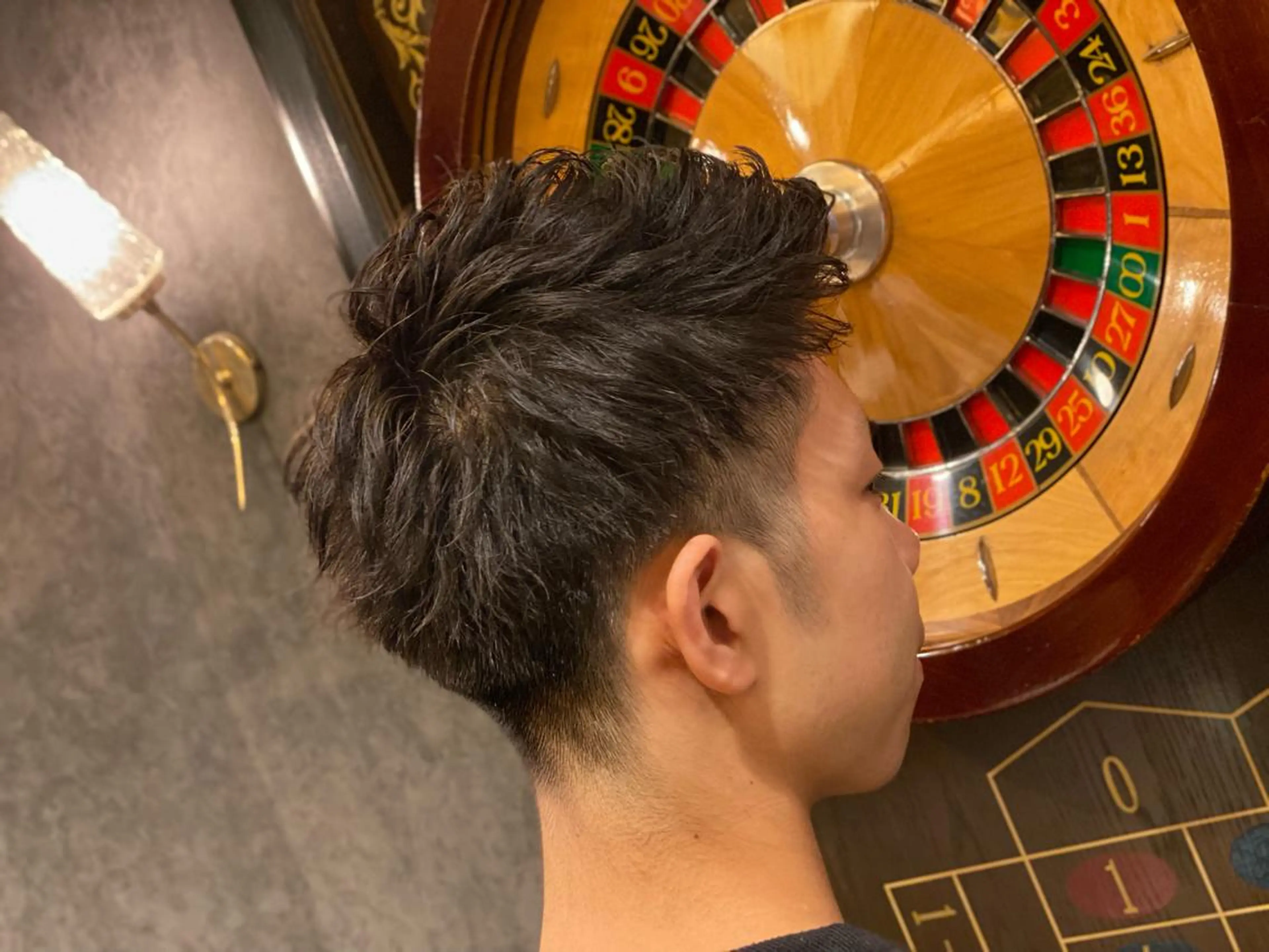 ショート パーマ メンズ 浅見 天翔のヘアスタイル