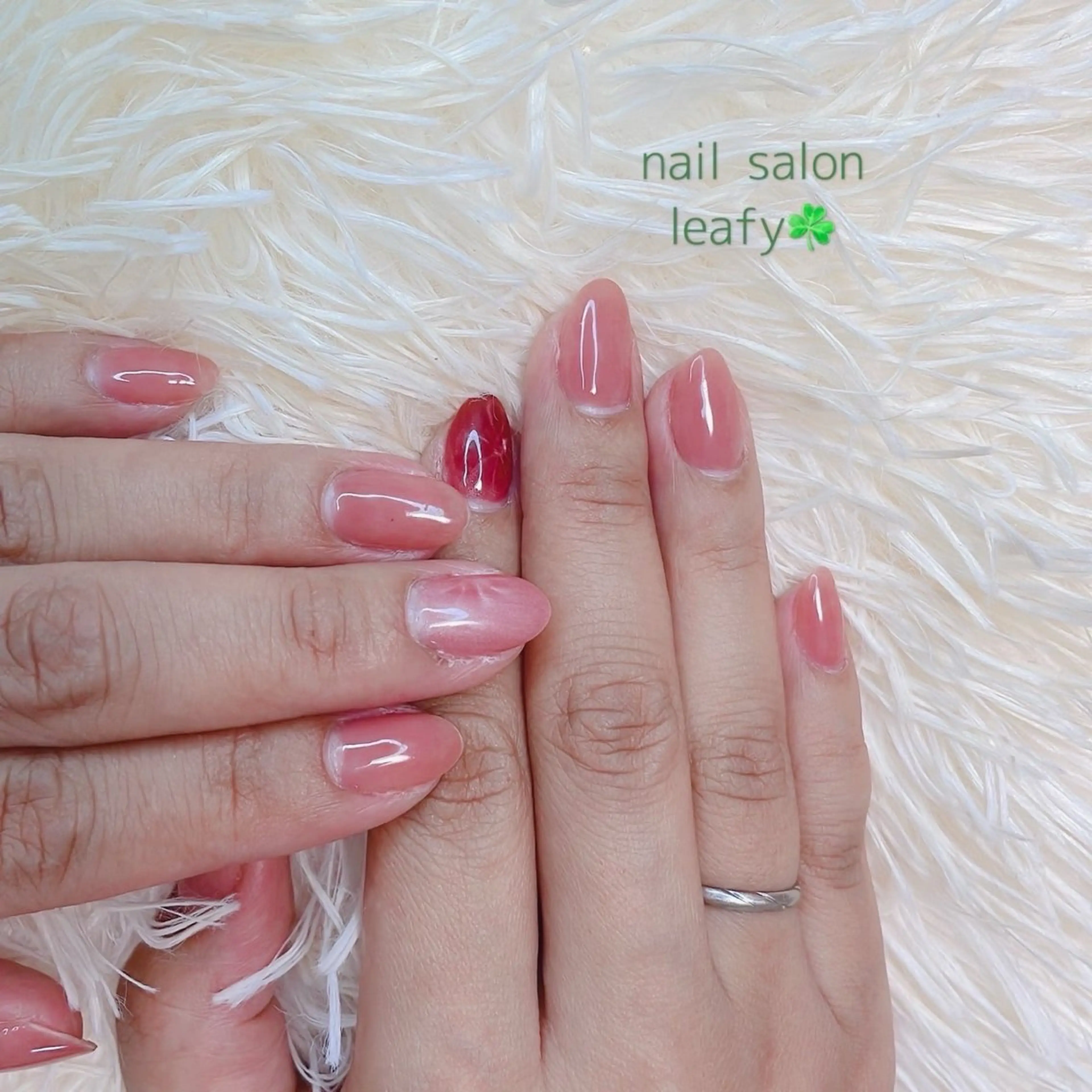 ネイル マグネットネイル ピンク シンプルネイル ネイルサロン leafyのネイルデザイン