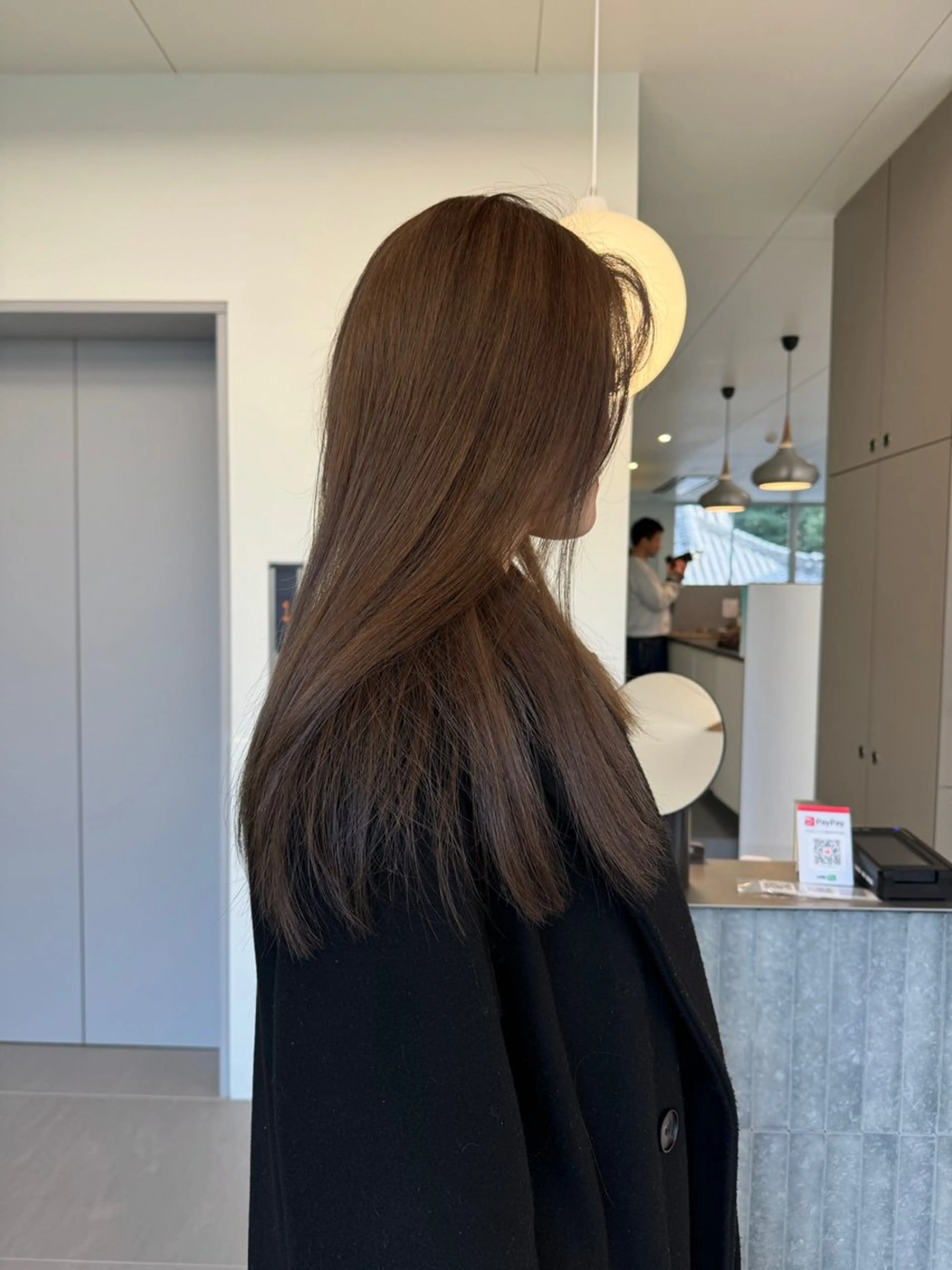 ロング ロング 高発色ブリーチ/ ハイレイヤー🪽aiのヘアスタイル