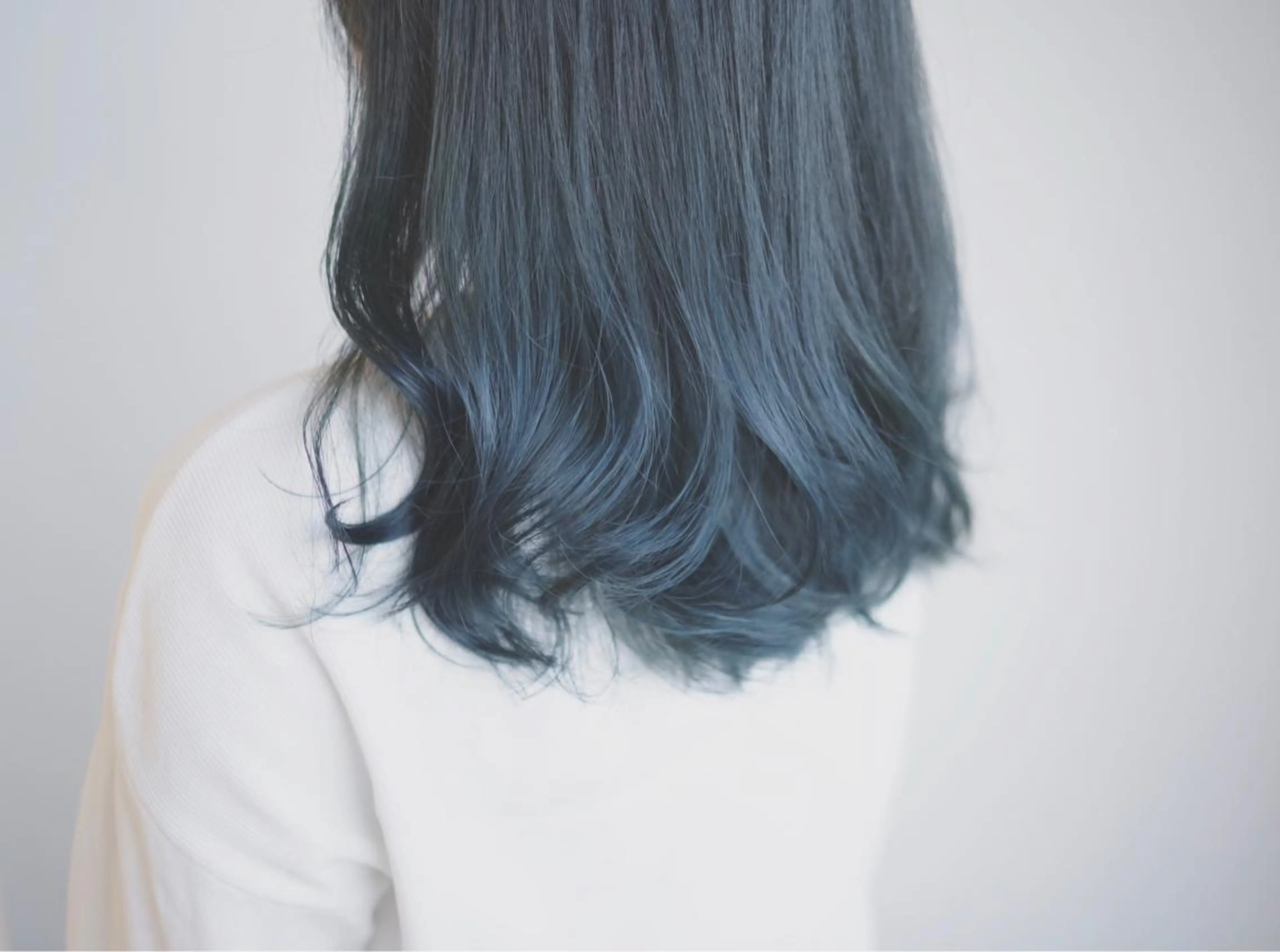 ミディアム カラー クセ毛お悩みの方 四宮桂佑のヘアスタイル