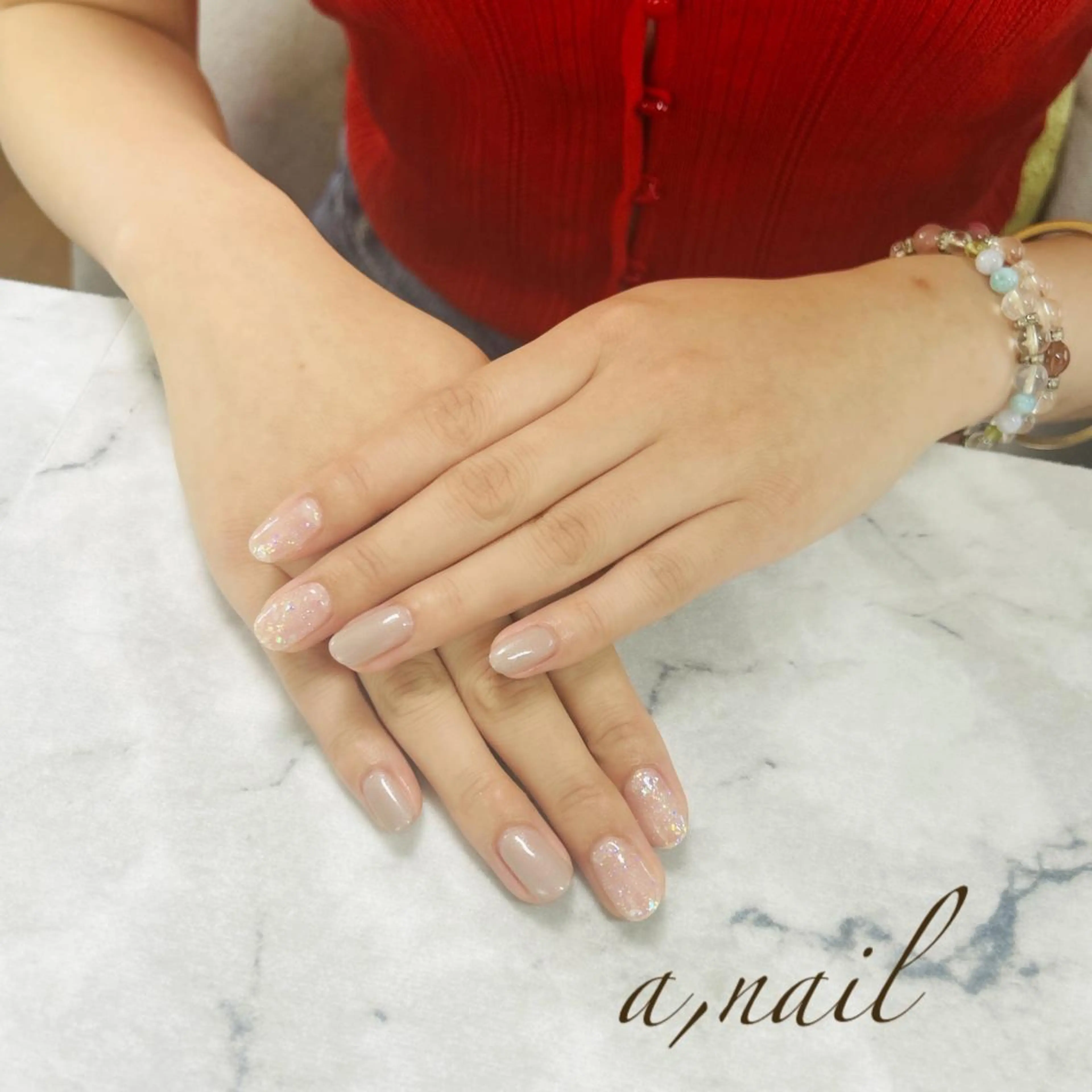 ネイル フットネイル ジェルネイル グラデーション キラキラネイル オフィスネイル ハンドネイル ネイルサロン エーネイルのネイルデザイン