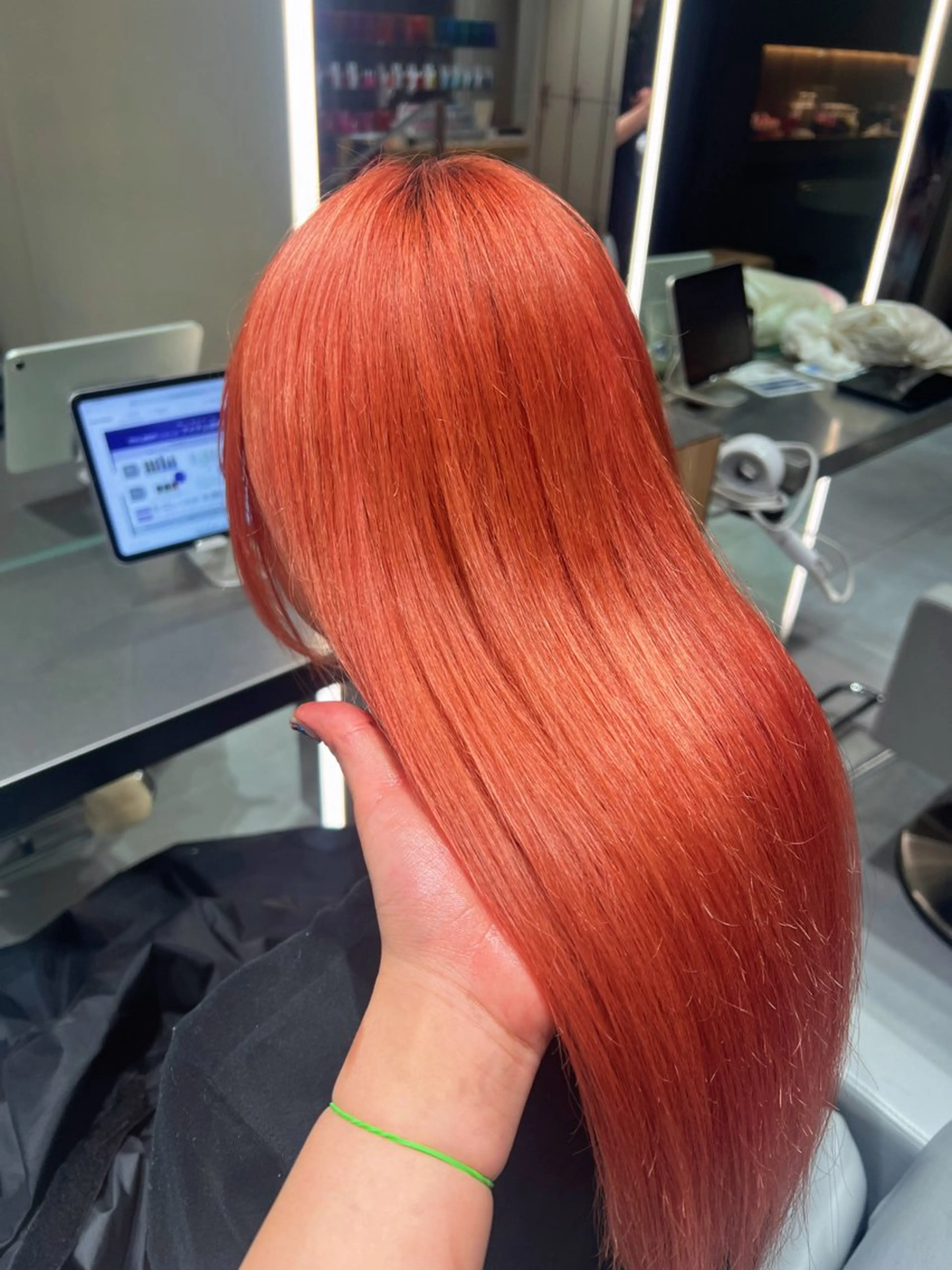 ロング カラー オレンジ kako　ショート ボブのヘアスタイル