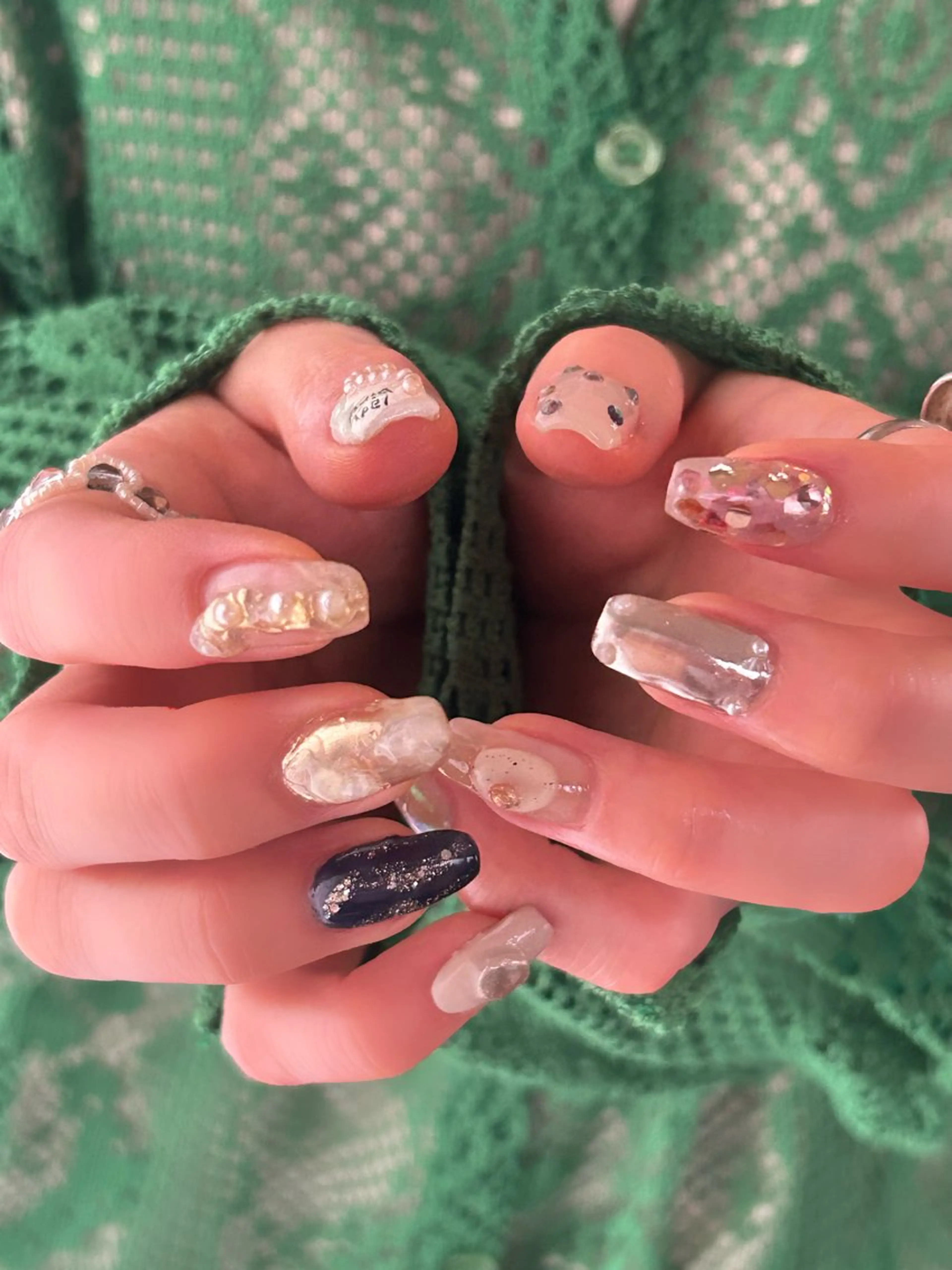 ネイル ハンドネイル lady bird yoshieのネイルデザイン