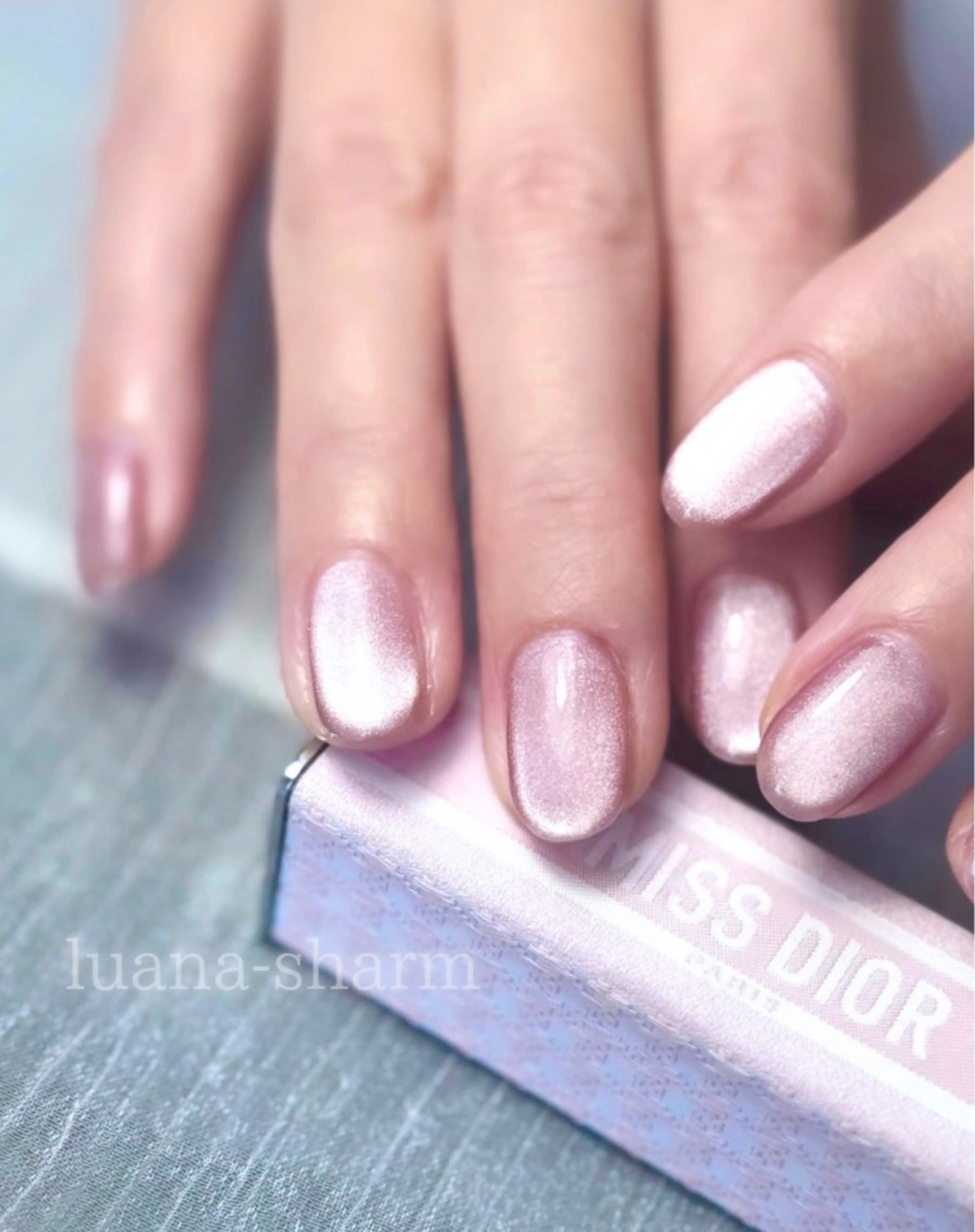 ネイル マグネットネイル nail luana -sharmのネイルデザイン