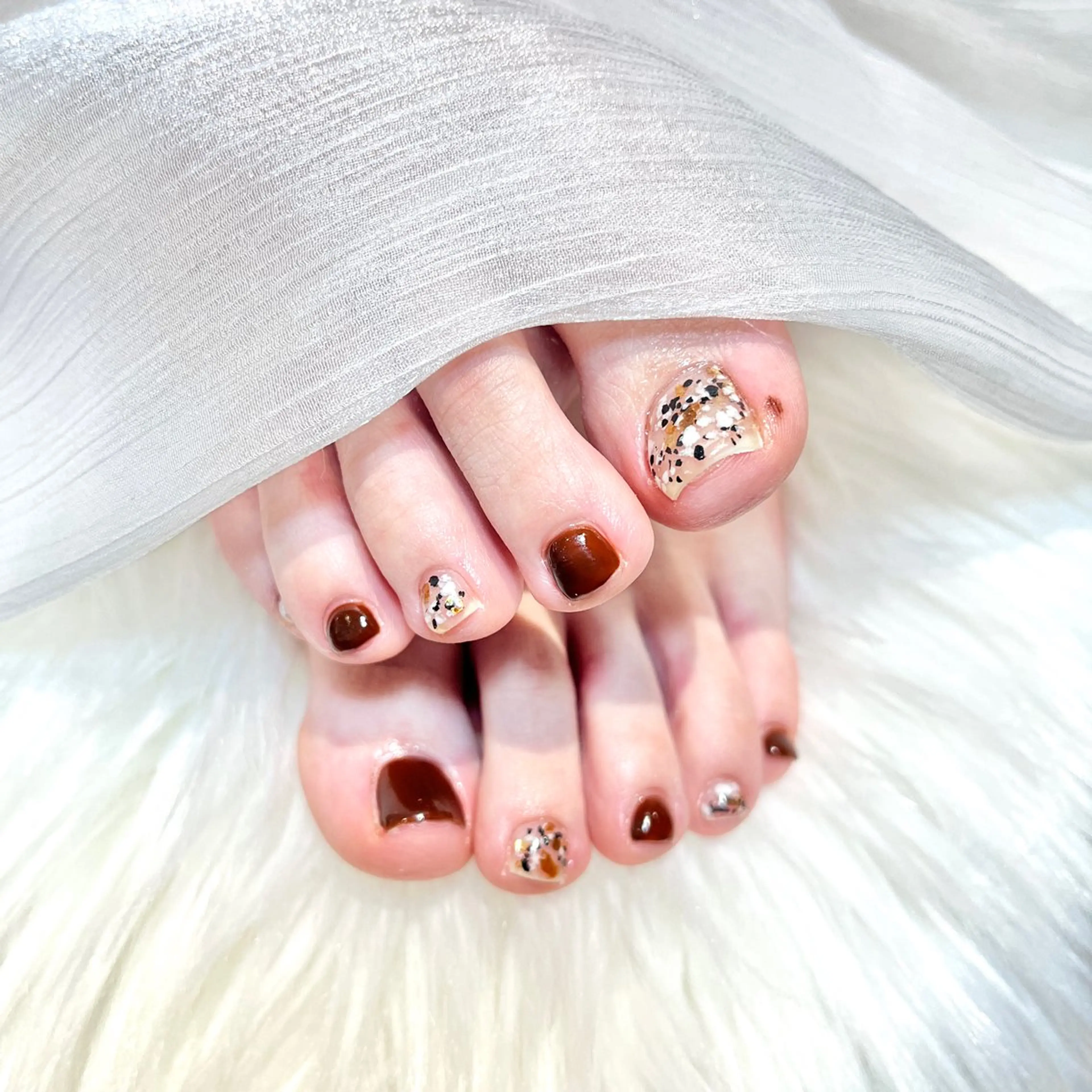 ネイル フットネイル WISTERIA ainaのネイルデザイン