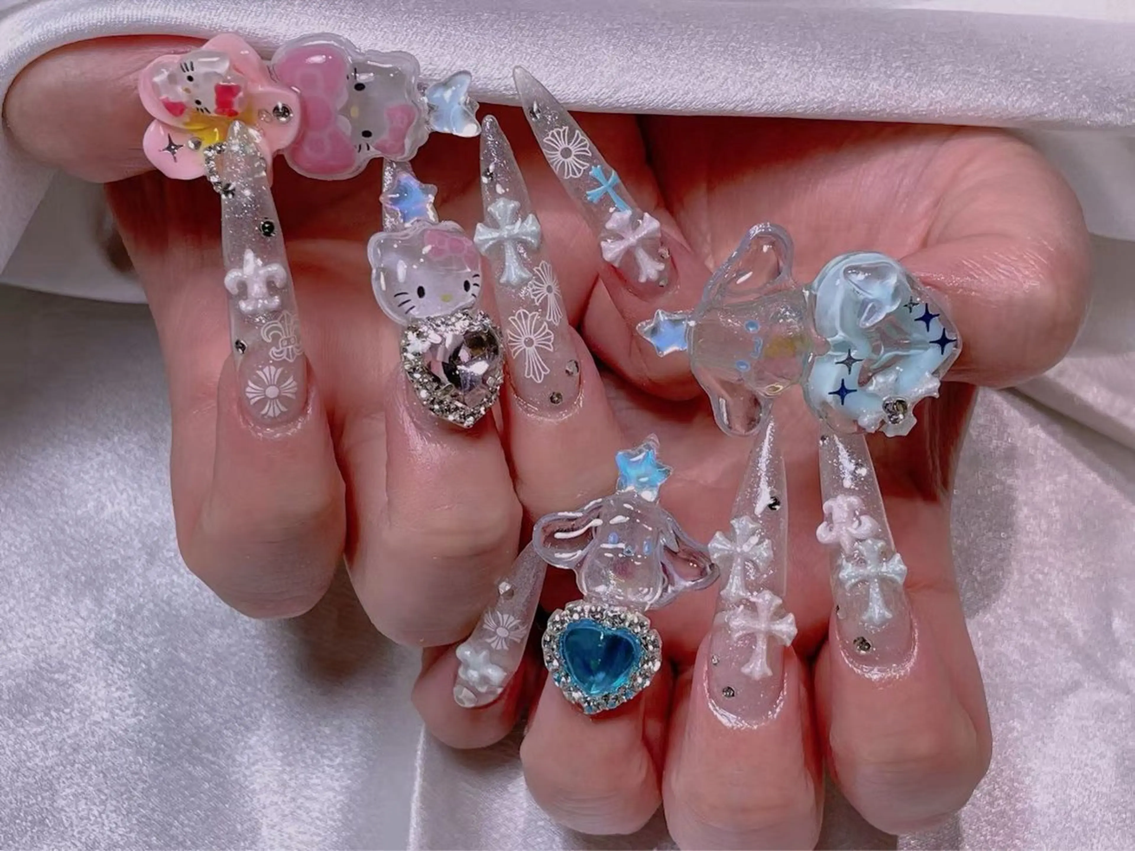 ネイル 長さ出し専門店 RIRIのネイルデザイン