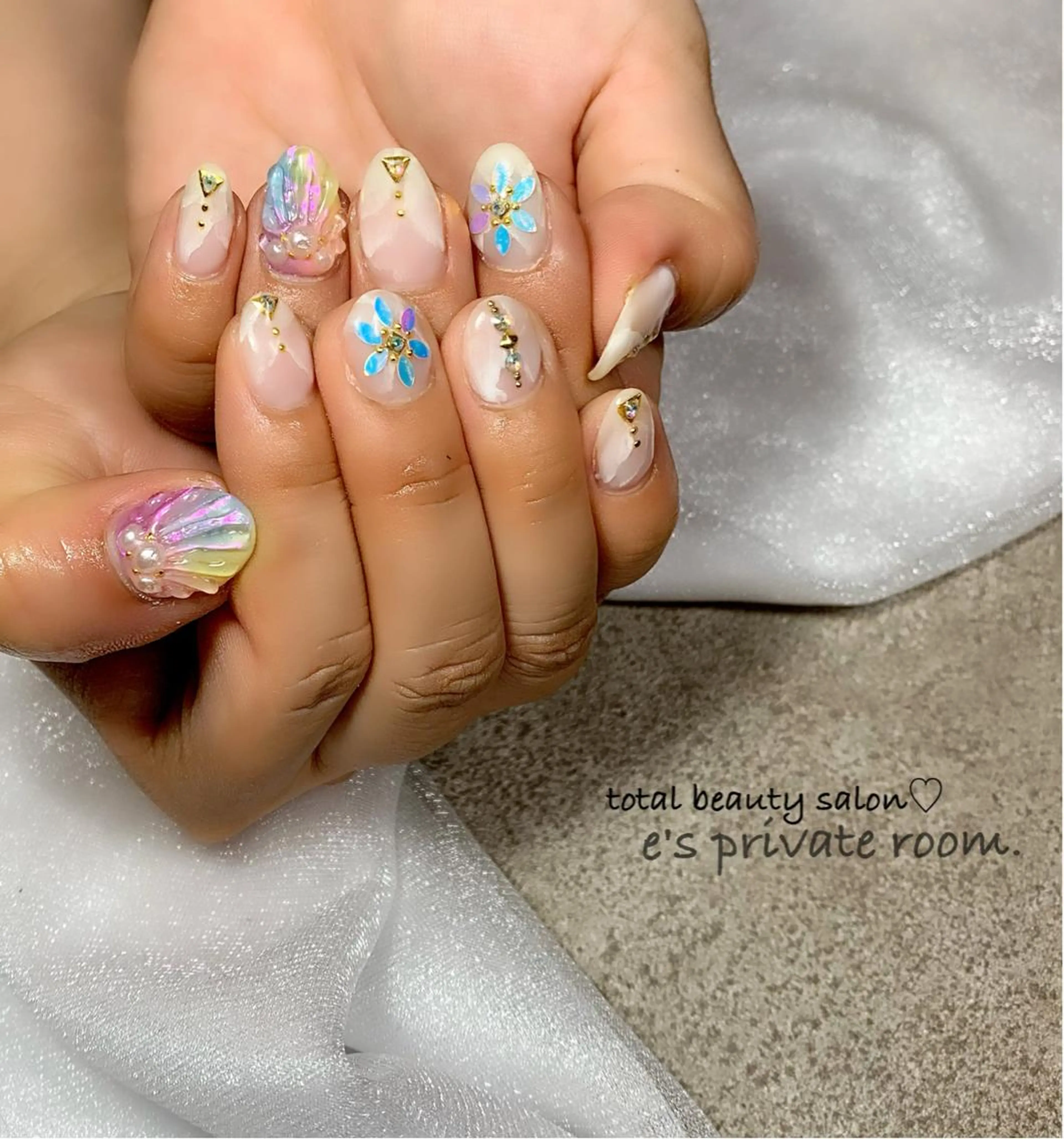 ネイル LAVISH nail salonのネイルデザイン
