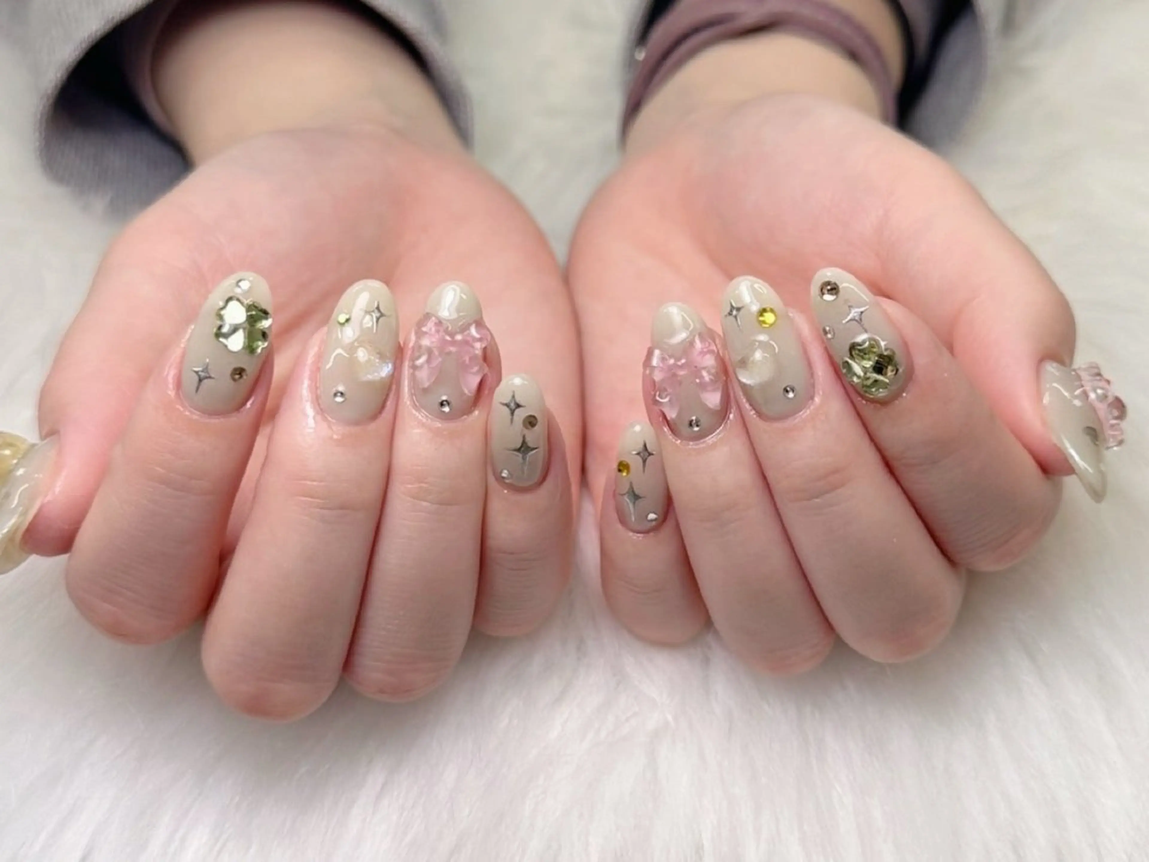 ネイル lucky nail 歌舞伎町のネイルデザイン