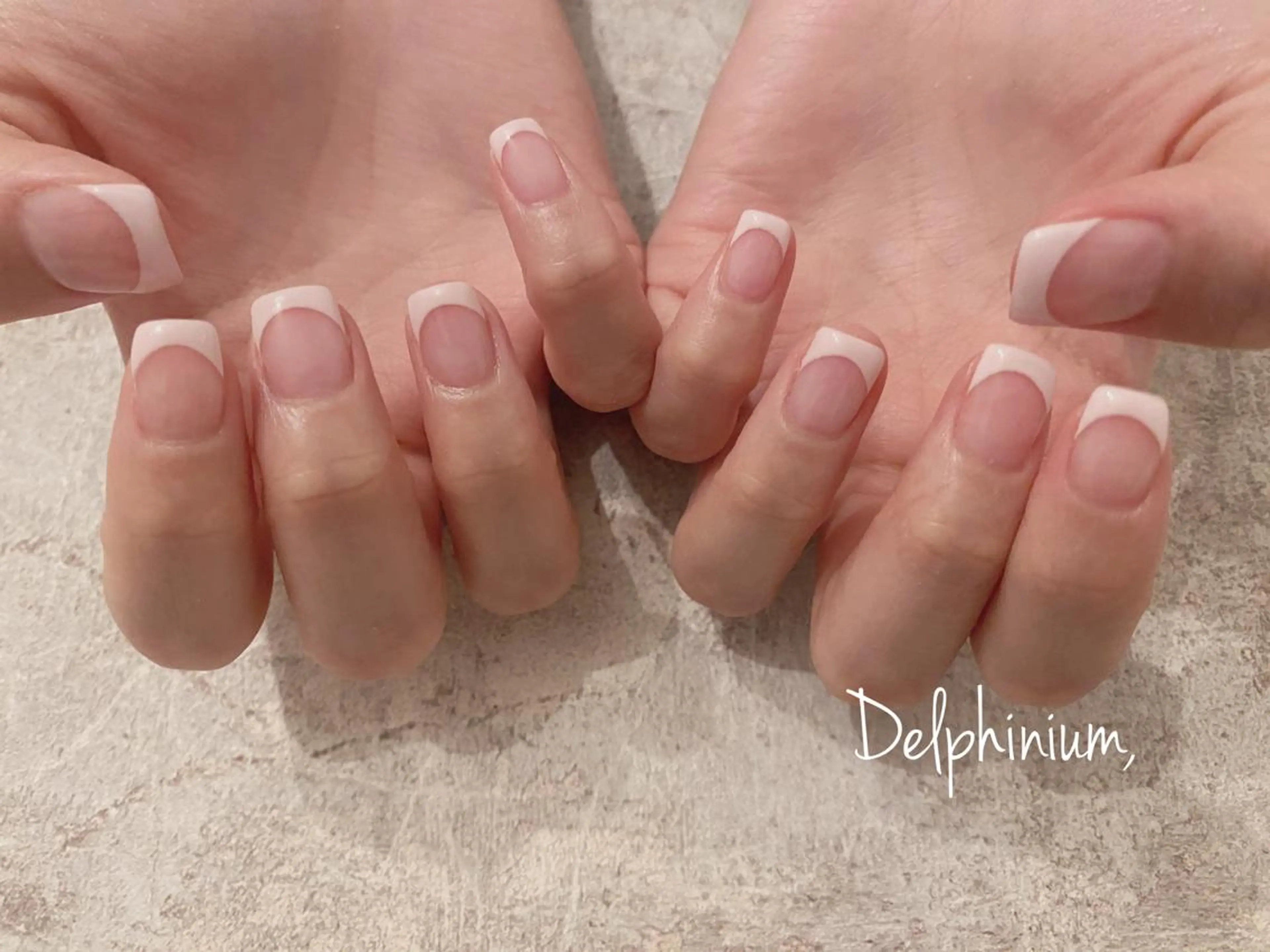 ネイル フレンチネイル ピンク ハンドネイル 岡本 友恵のネイルデザイン